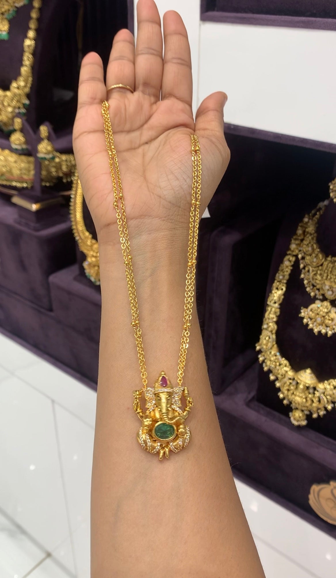 Beautiful ganesh pendant chandraharam chain 18 inch long