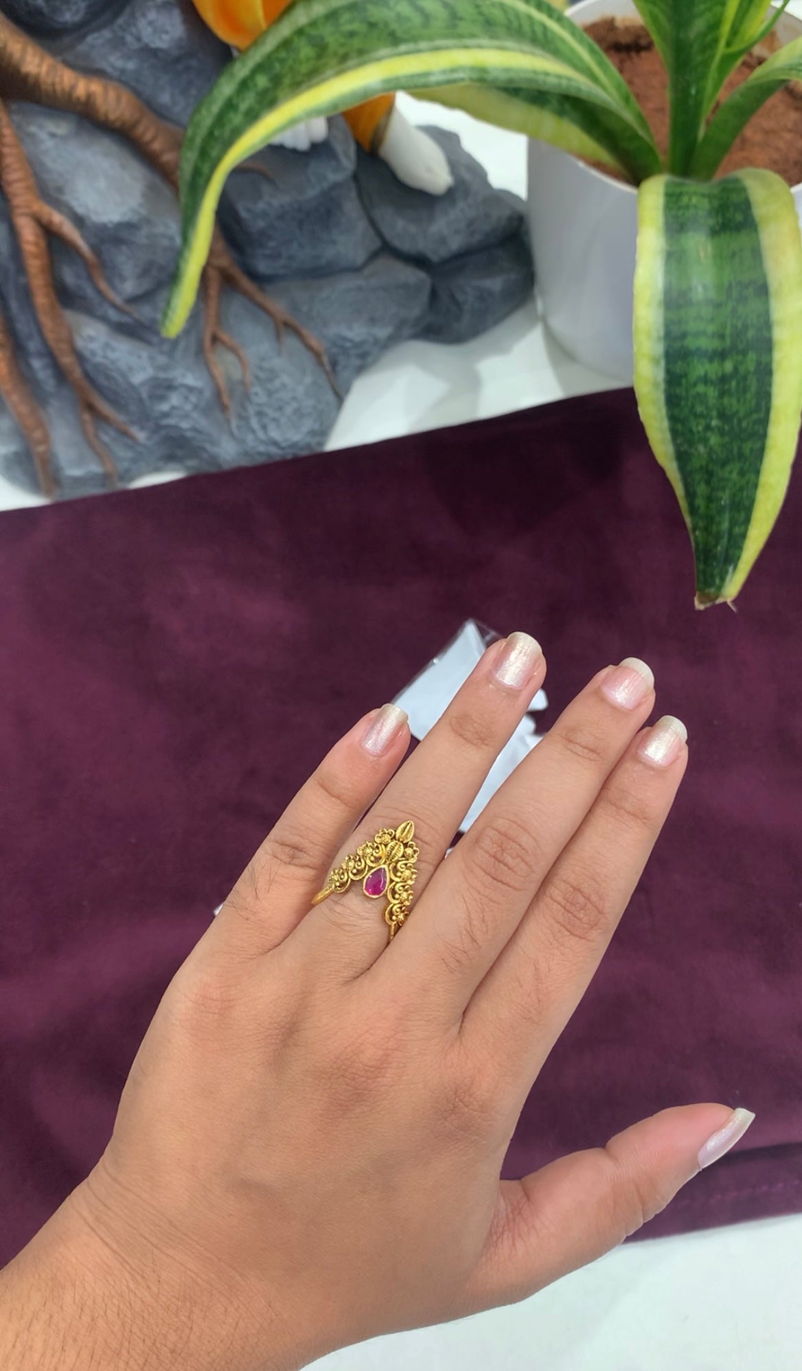 Beautiful pink stone finger ring