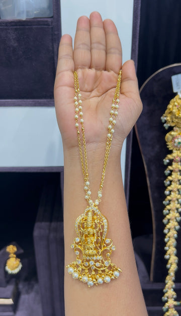 Beautiful balaji pendant with handmaking pearls & chandraharam chain 18 inchs long