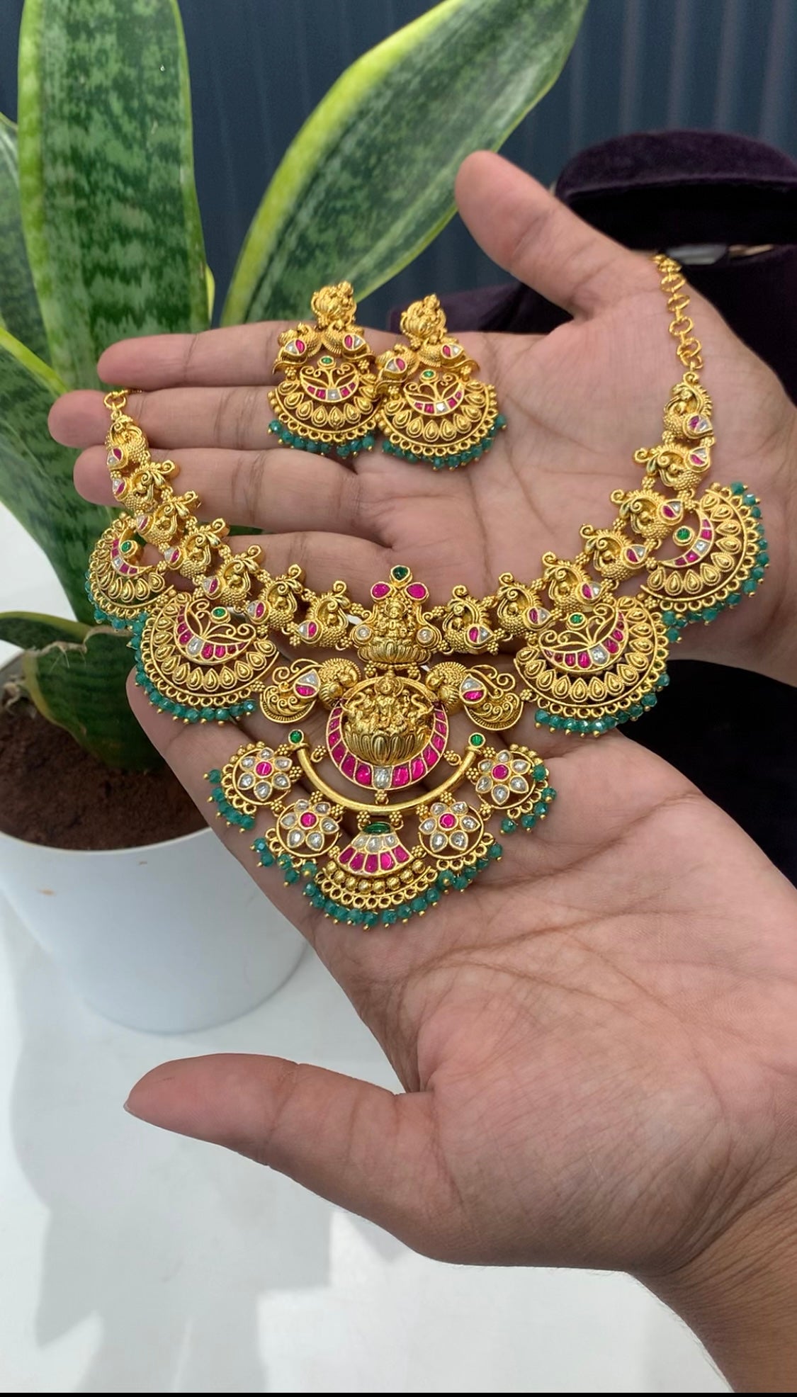 Beautiful Jadav stone ,Lakshmi devi necklace set with pushback earrings