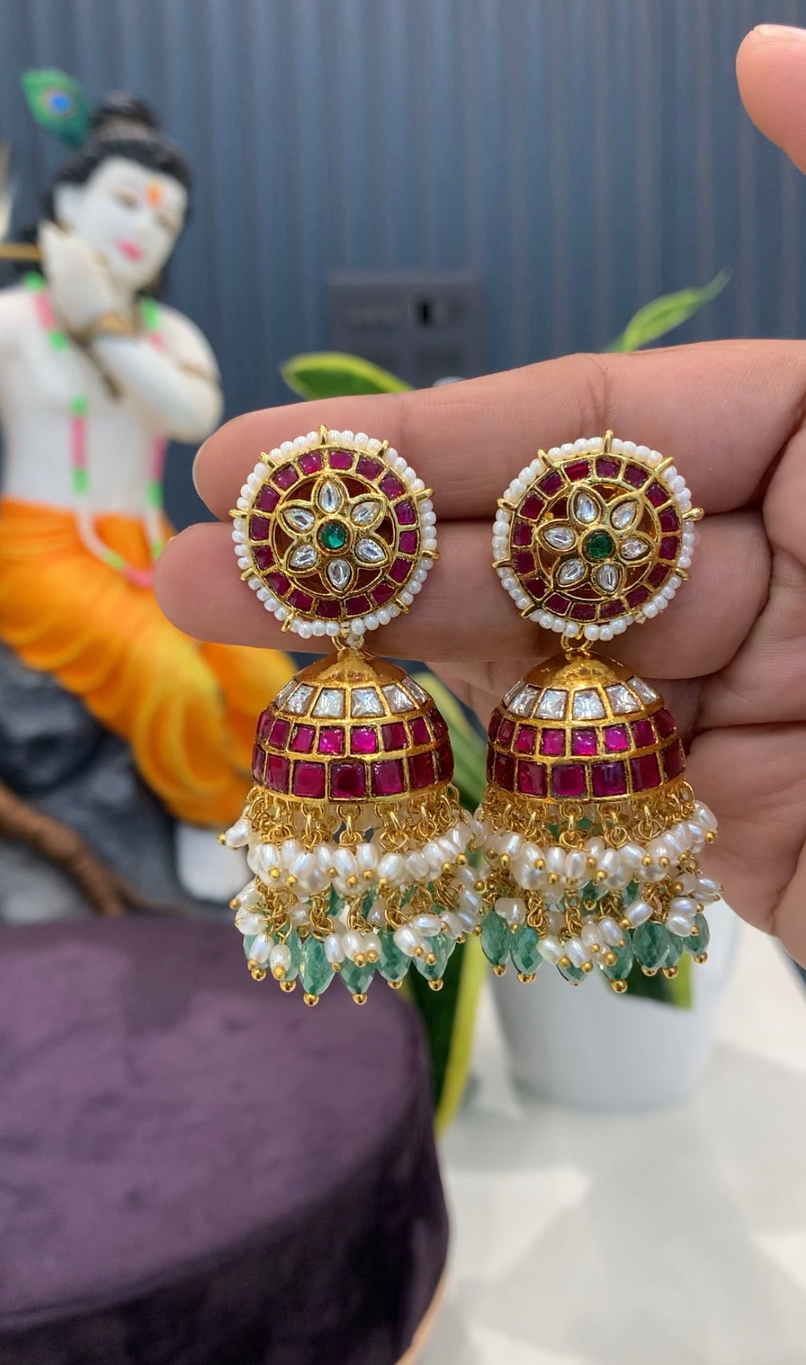Beautiful jadau kundhan jumkis with pushback
