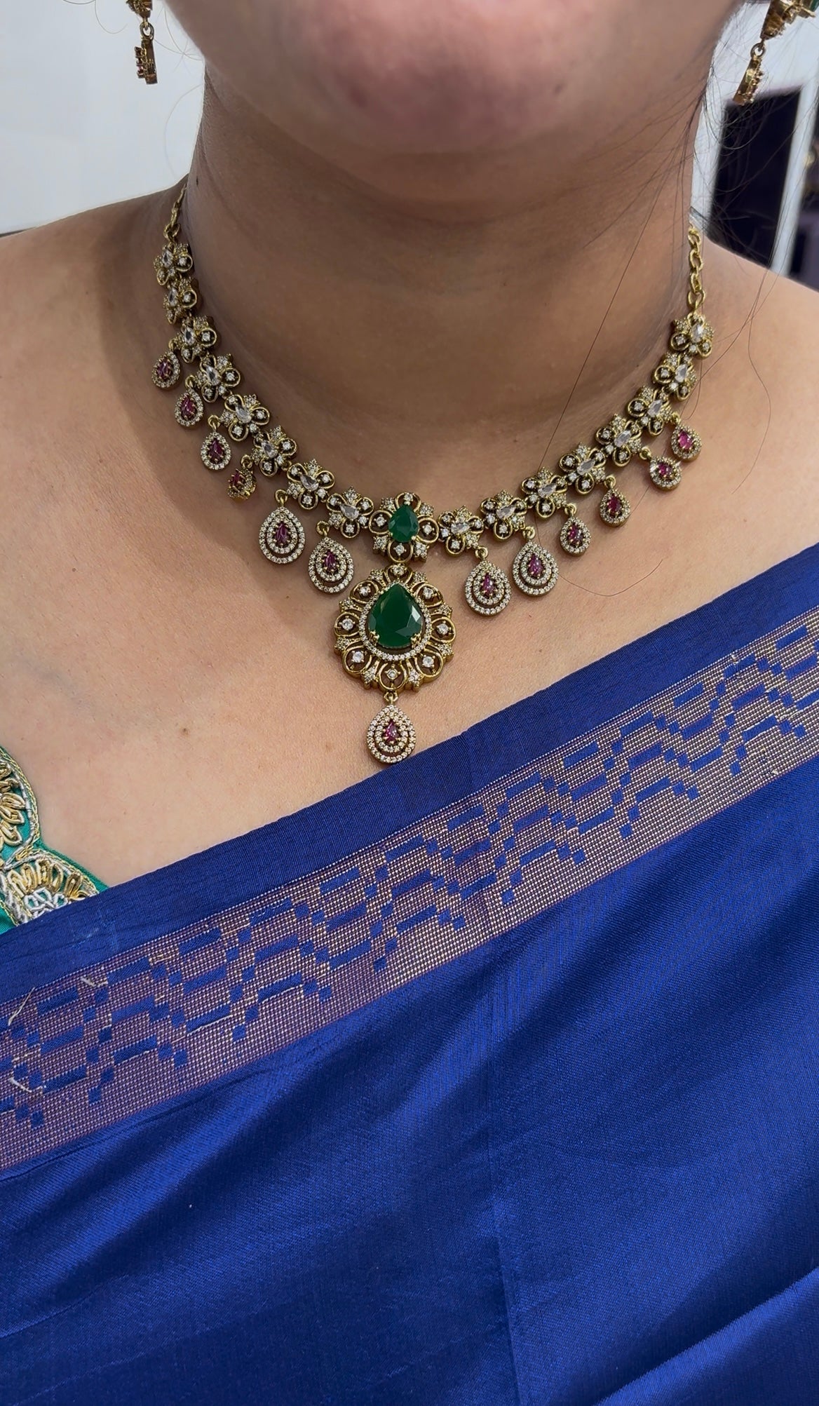 Beautiful mutli color stones Victoria polish necklace set with pushback earrings