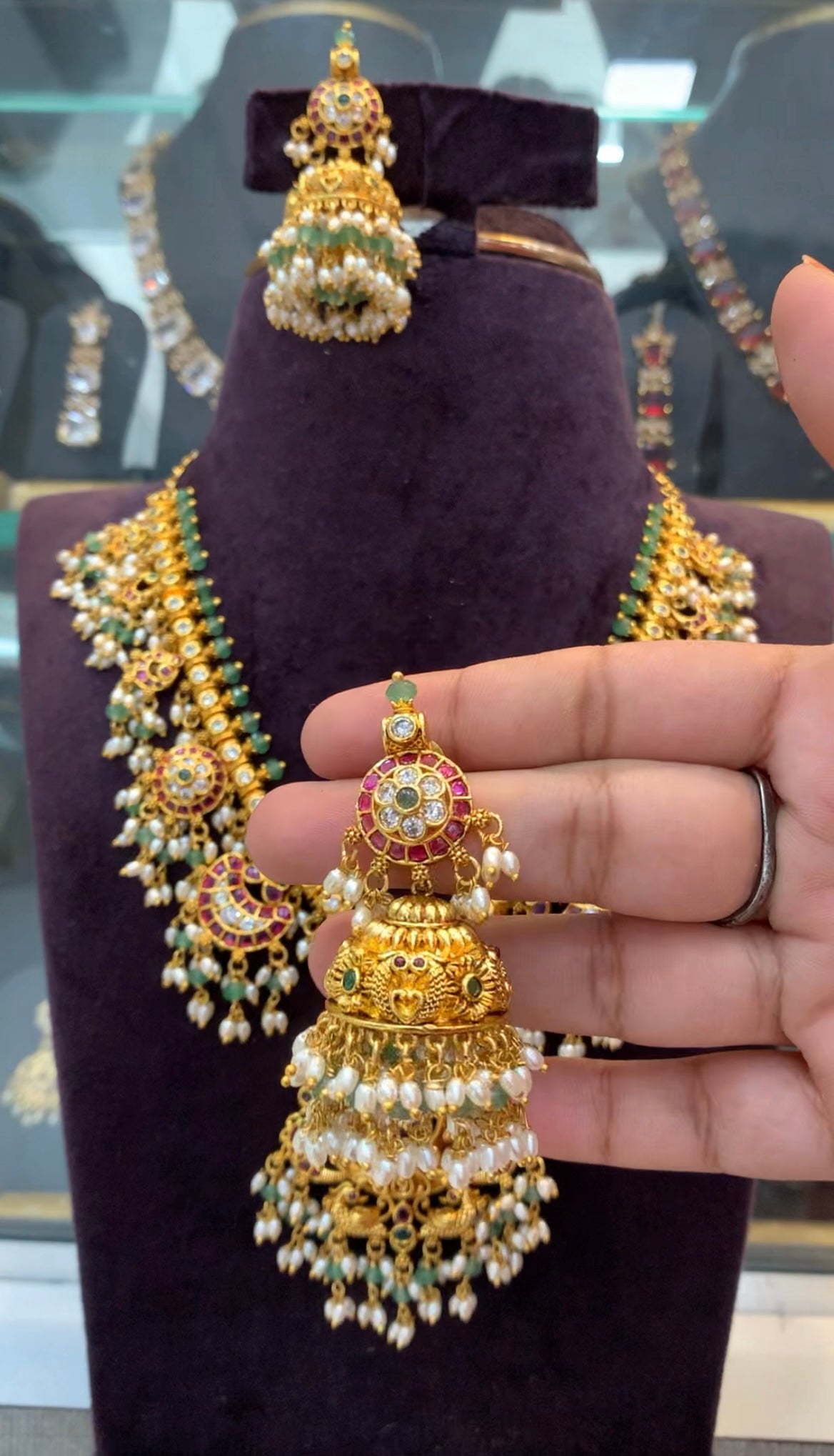 Beautiful pota stone gutti pusalu necklace with pushback jumkis