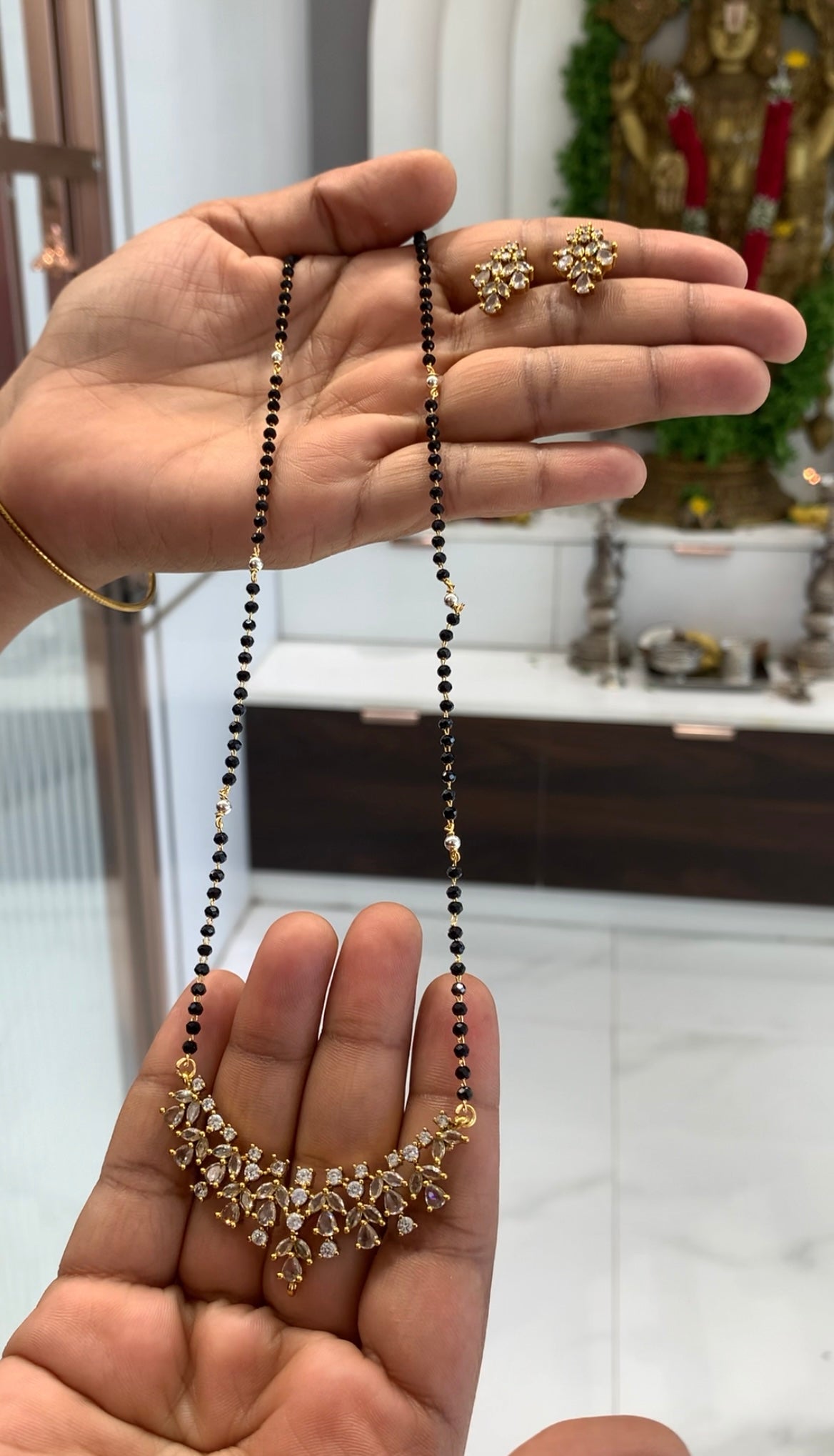 Beautiful white stone pendant set with black crystal beads chain 18 inchs long