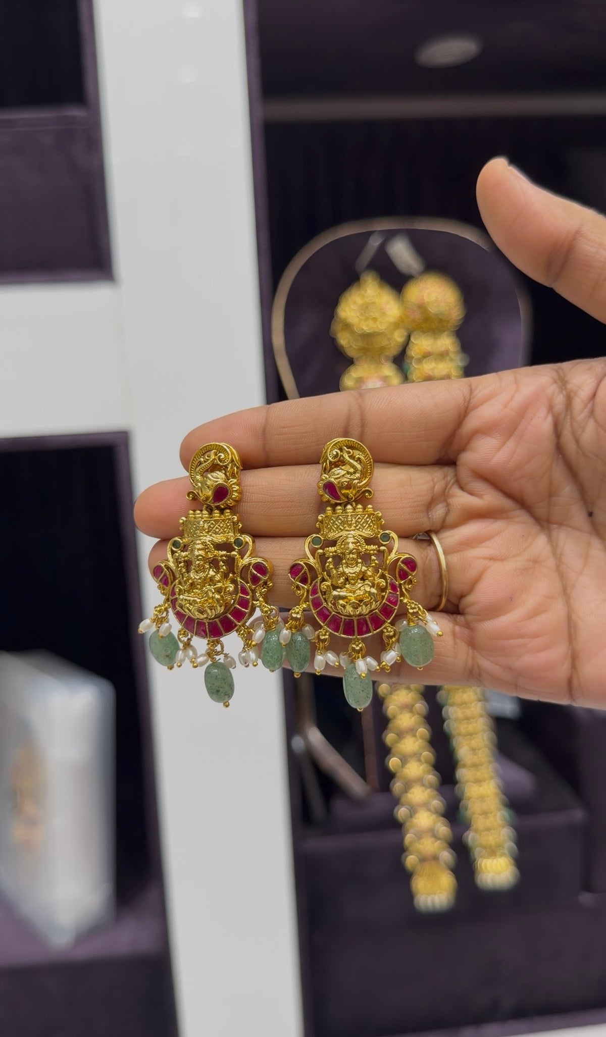 Beautiful jadau stone Lakshmi devi necklace with pushback ear hangings