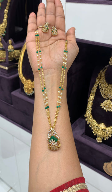 Beautiful green stone pendent set with handmaking chandraharam & beads chain 18 inchs long