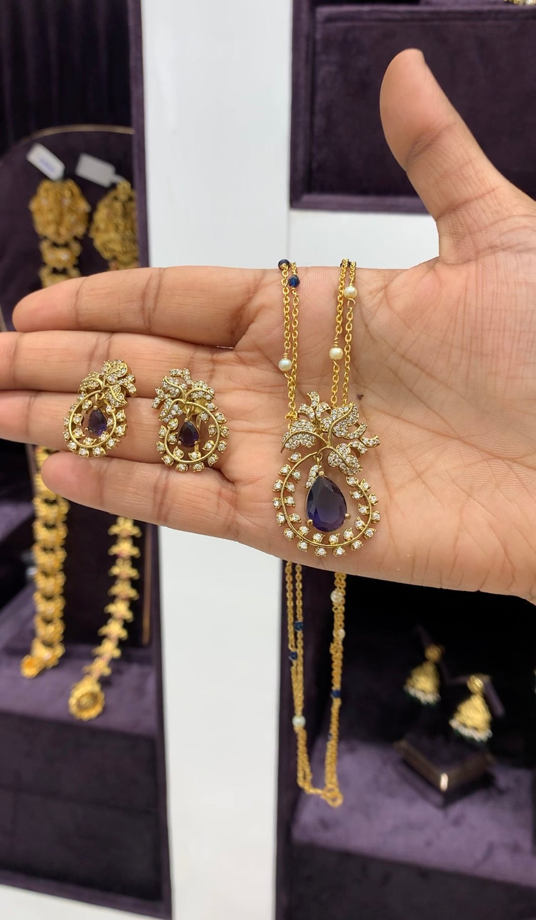 Beautiful purple color stone pendant set with handmaking chandraharam & beads chain 18 inchs long