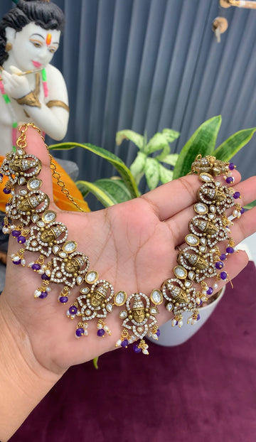 Beautiful Victoria polish necklace set with pushback earrings