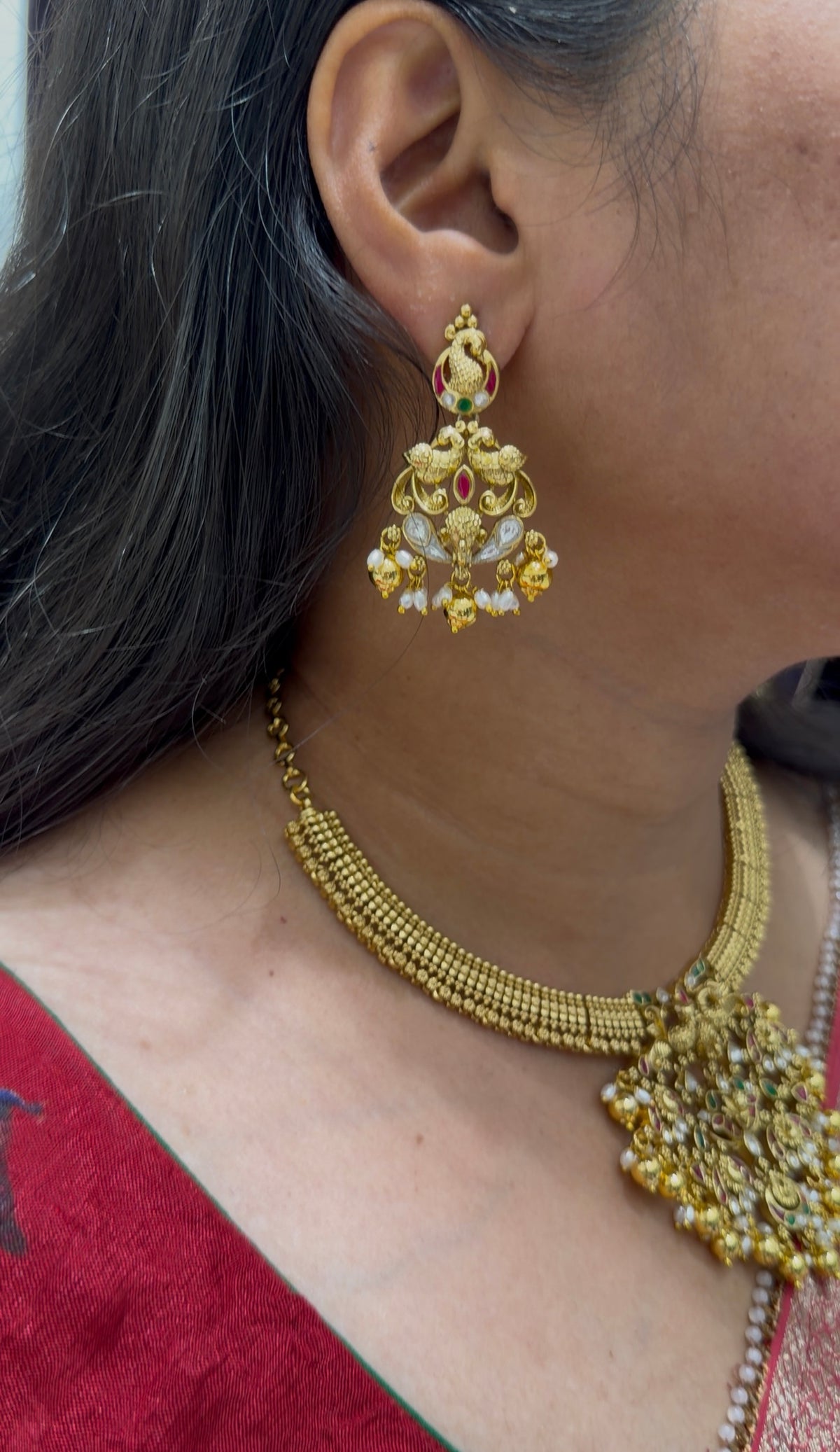 Beautiful jadau kundhan kanti model necklace with pushback earrings