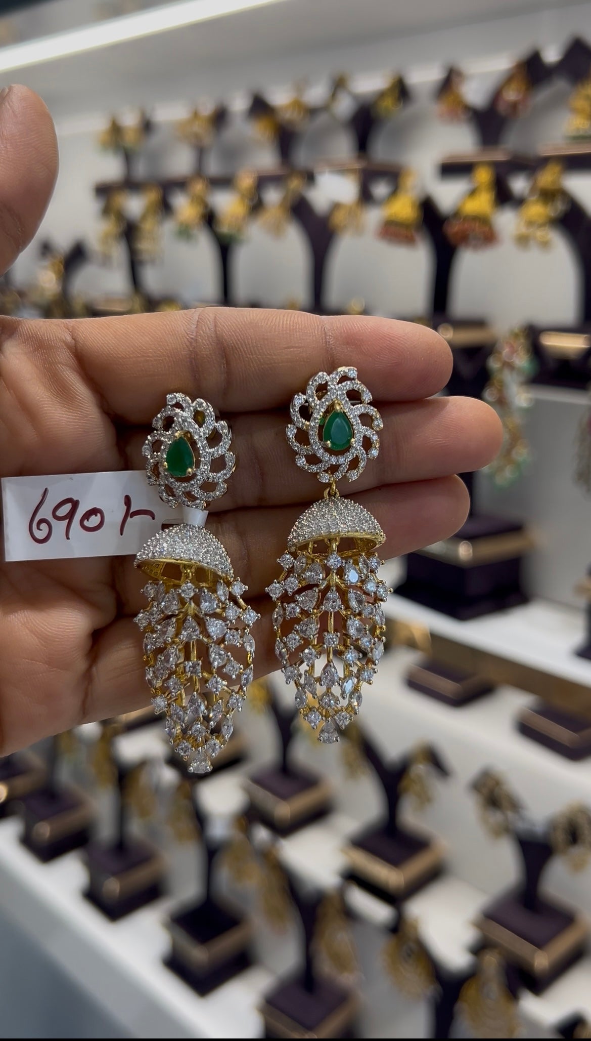 Beautiful Gj polish earrings with screwback