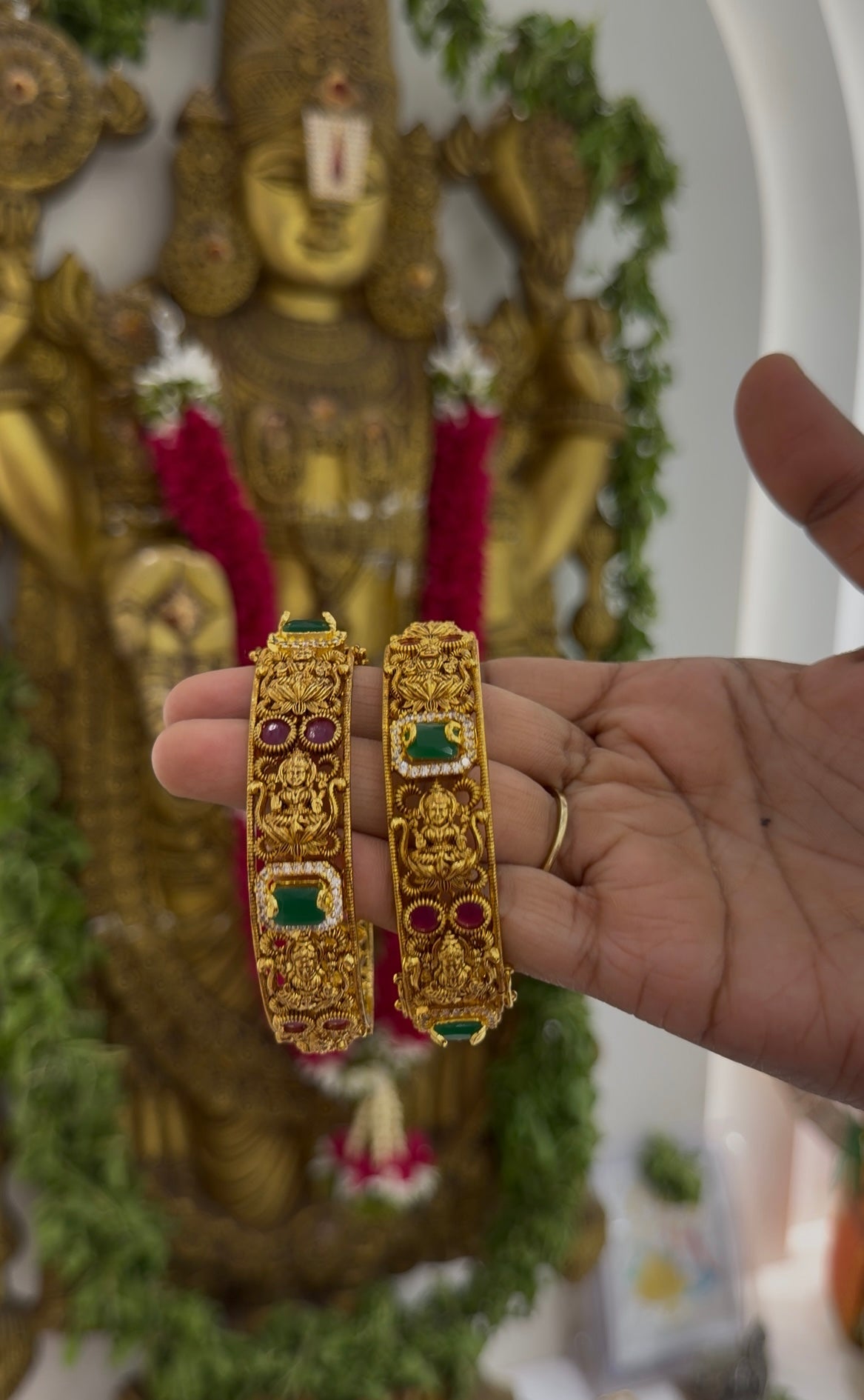 Beautiful Lakshmi devi & multi stone openable bangle (single bangle )