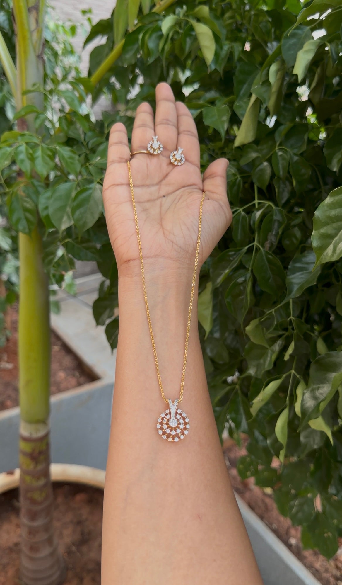 Because white stone pendant set with chandraharam chain 18 inchs long