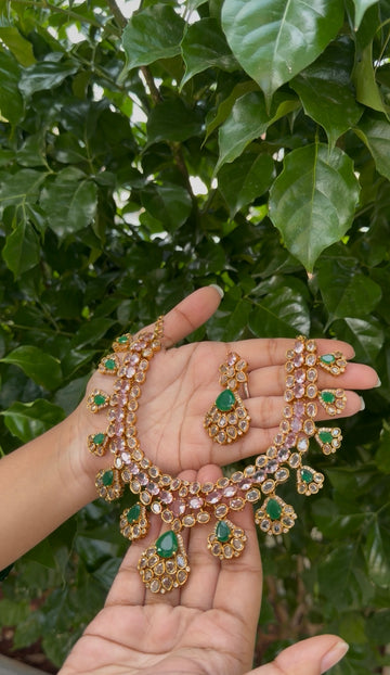 Beautiful green stone necklace set with pushback earrings