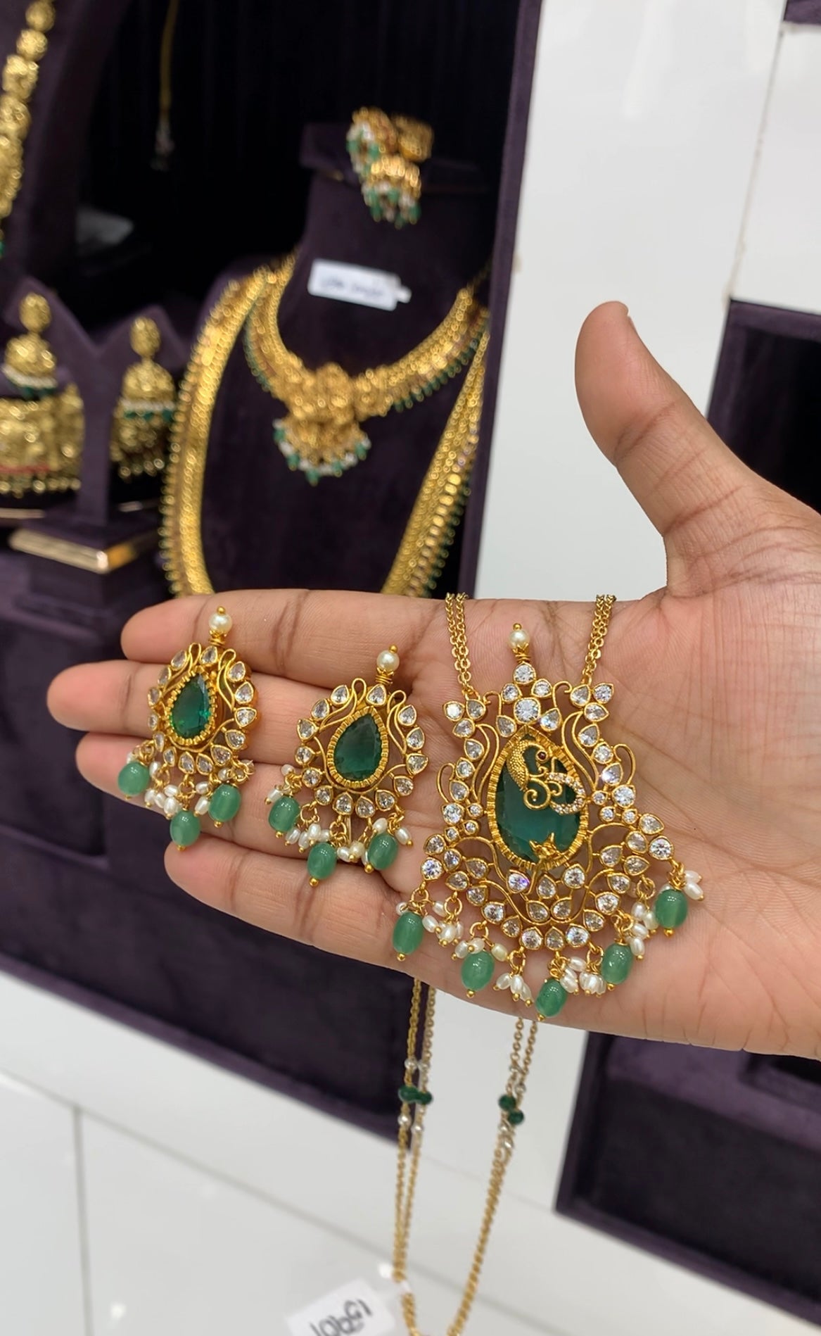 Beautiful uncut stones pendent set with chandraharam chain 18 inchs long