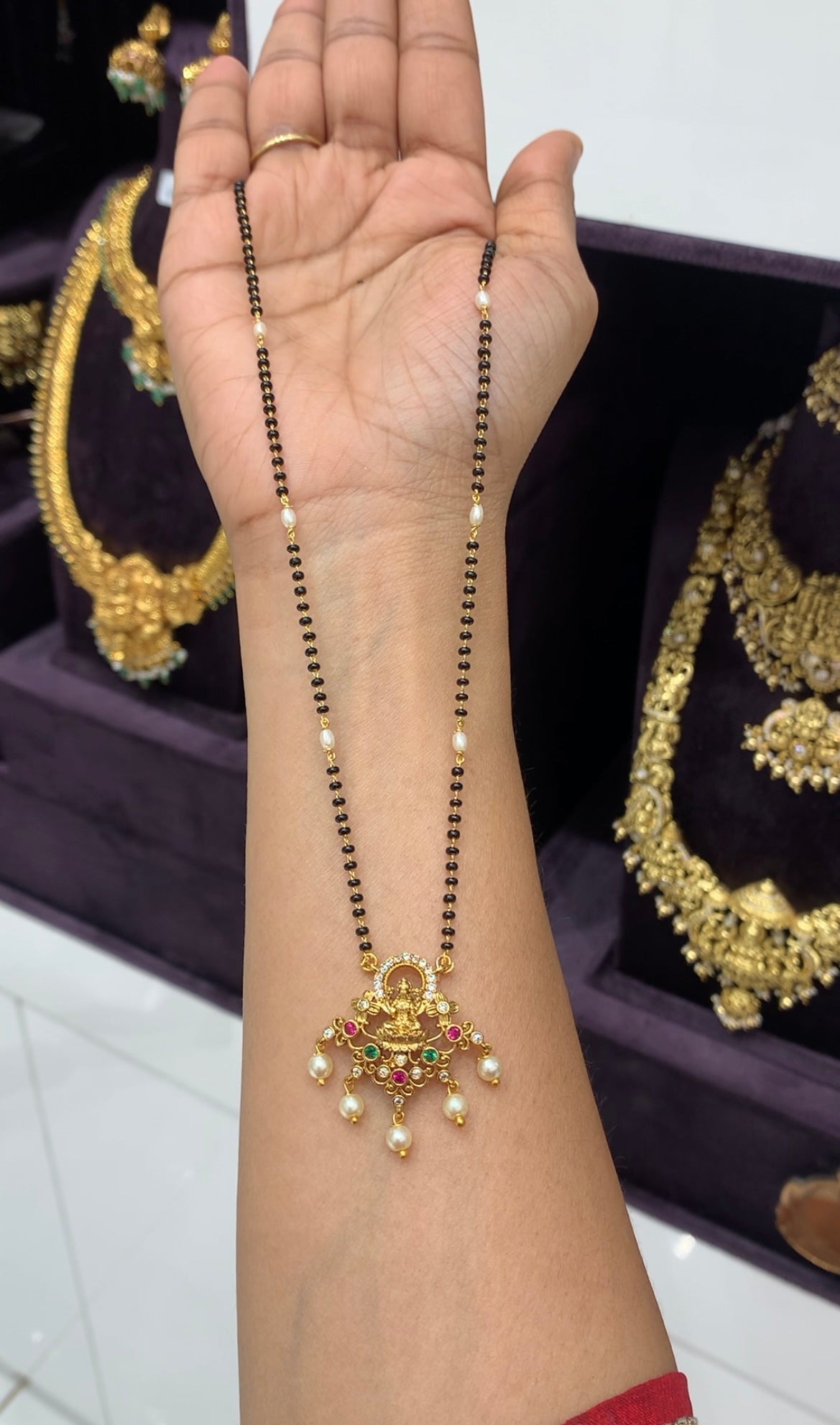 Bracelet Lakshmi devi pendent with blackbeads chain 18 inchs long