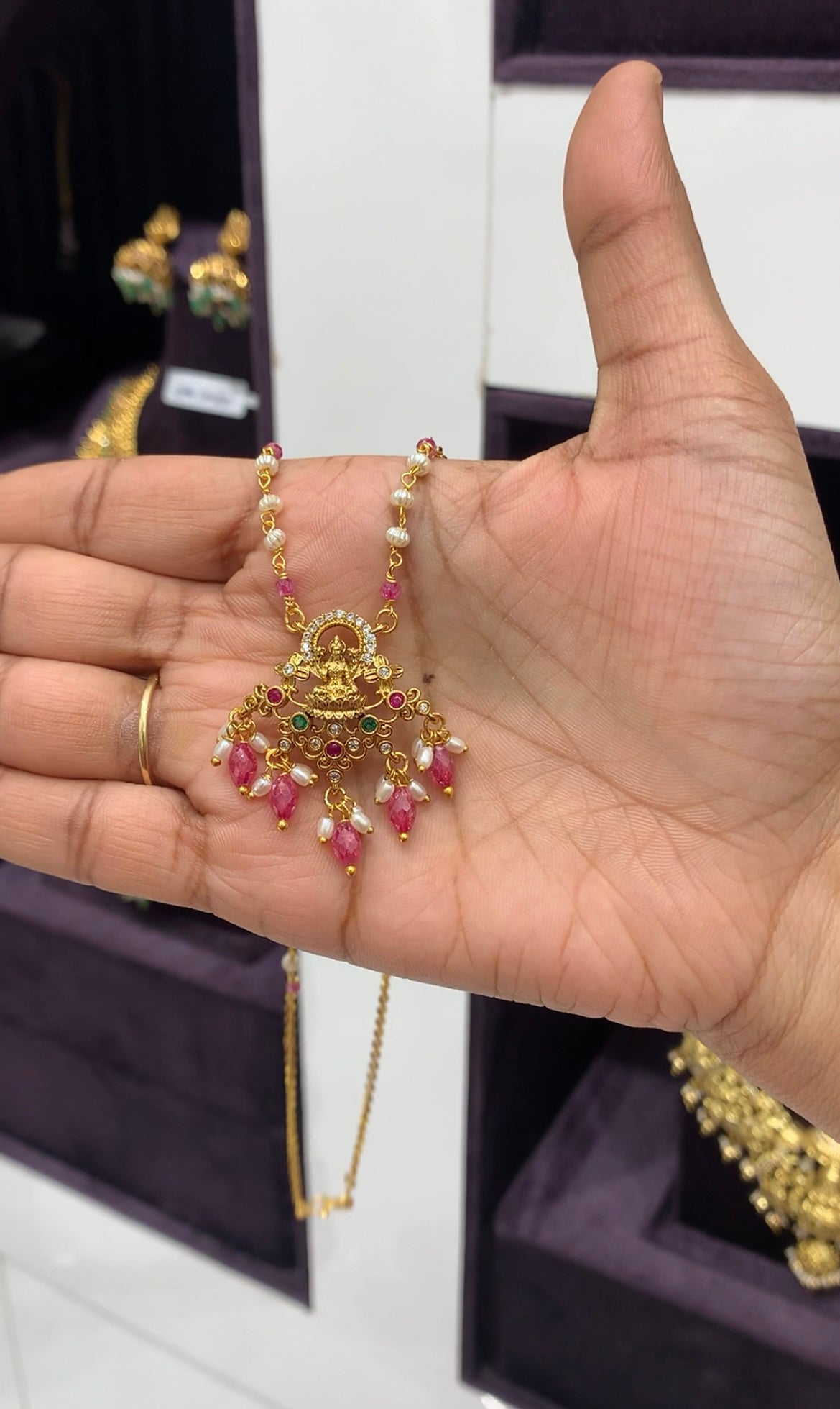 Beautiful Lakshmi devi pendant with handmaking chandraharam & beads chain 18 inchs long