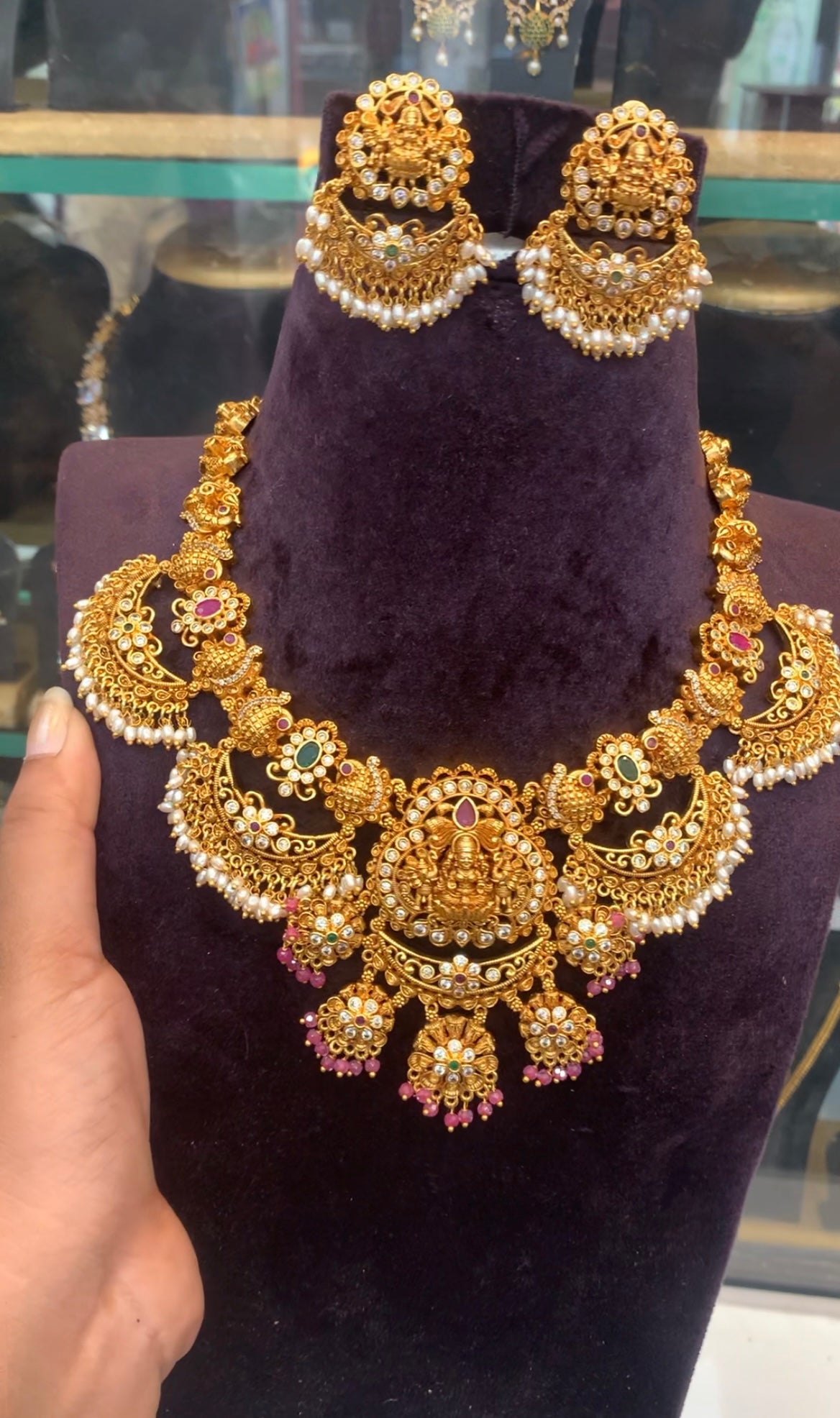 Beautiful Lakshmi devi model pearls finishing necklace with pushback earrings