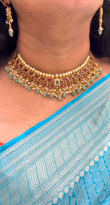 Beautiful pota stone neckset ,pushback earrings with beads finishing