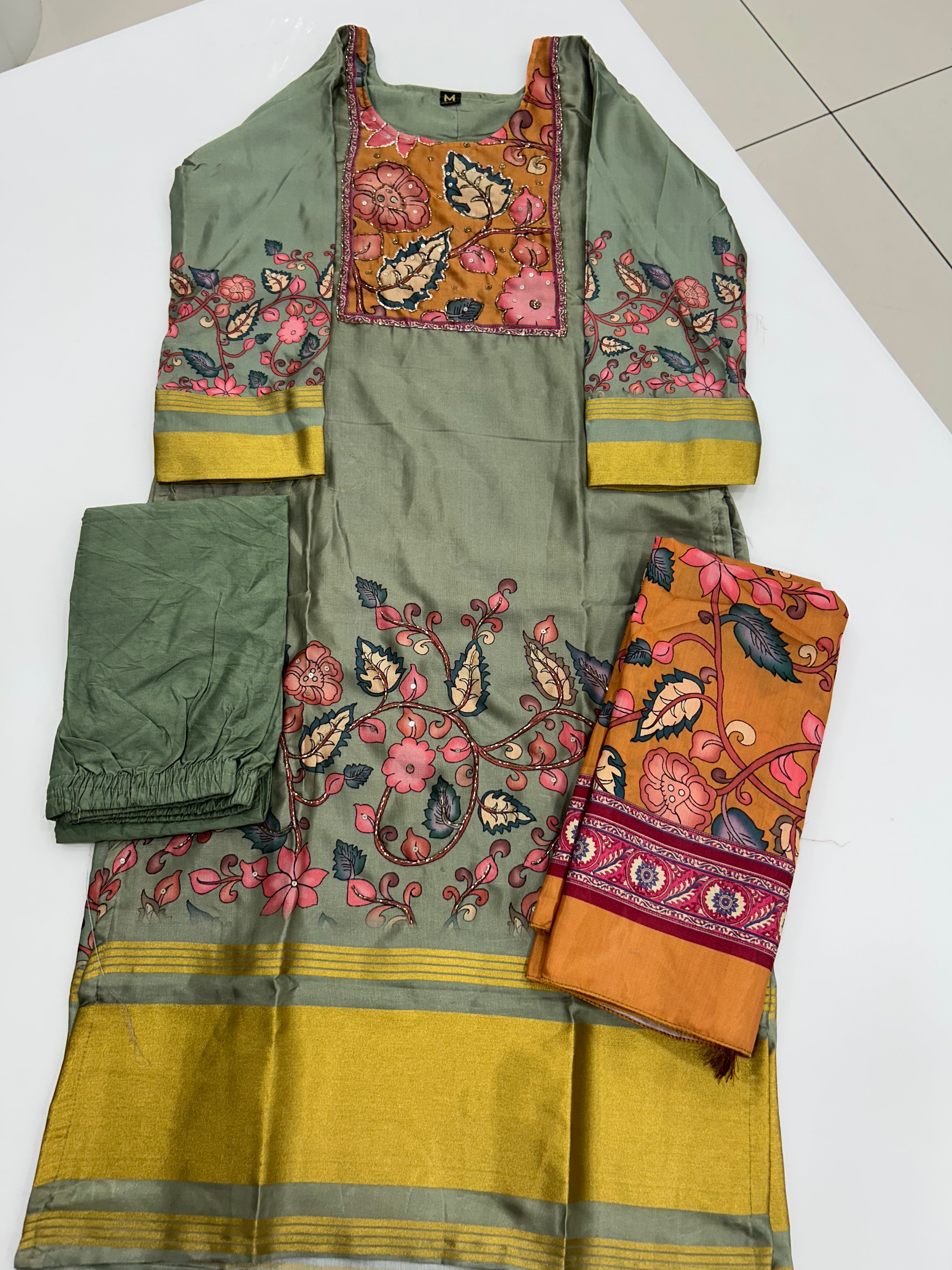 Jasmine silk 3-pieces set