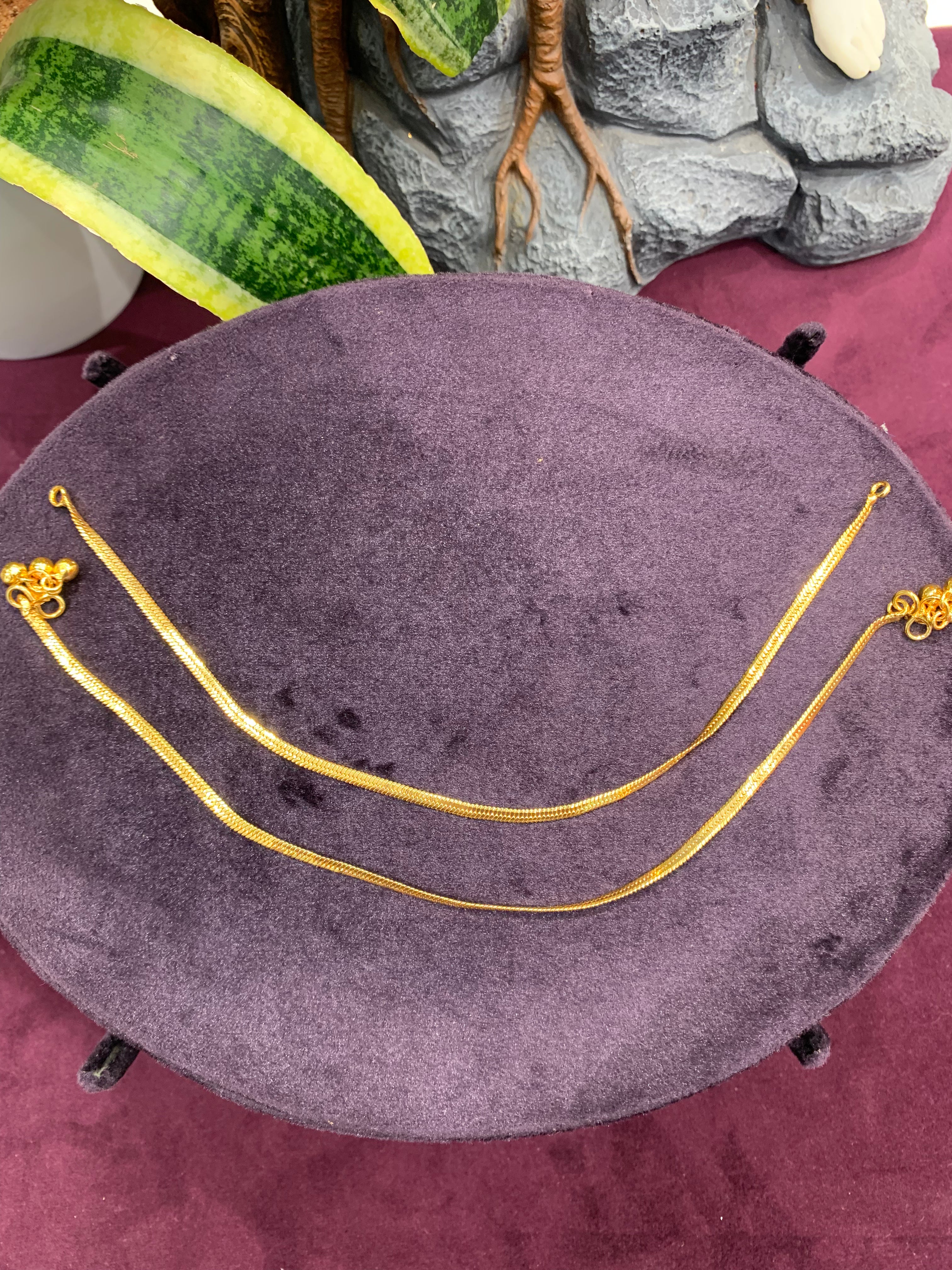 Beautiful plain gold polish anklets