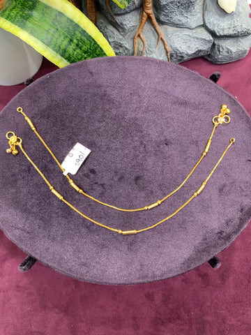 Beautiful plain gold polish anklets