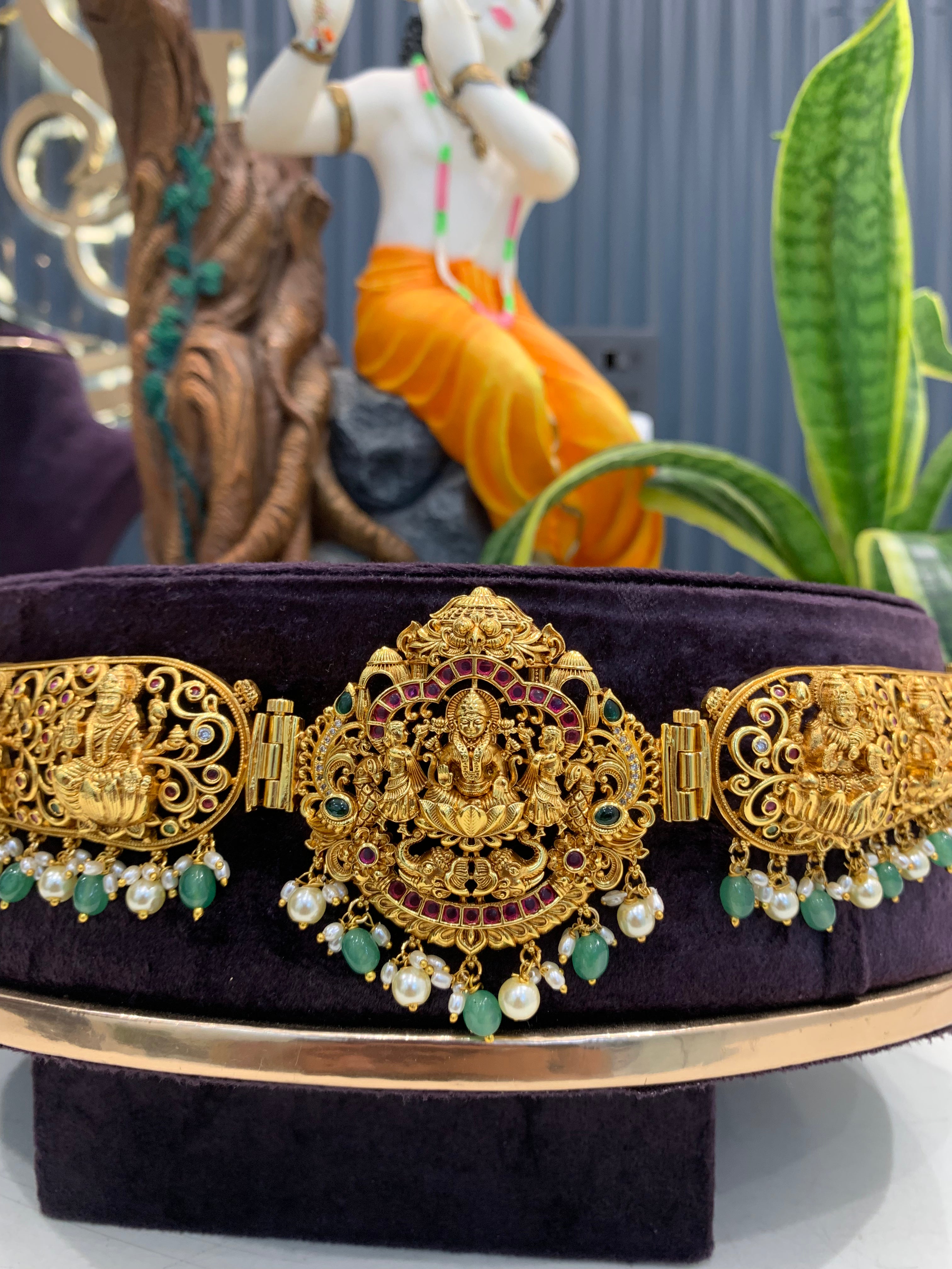 Beautiful pota stone & Lakshmi devi bits adult vaddanam with green beads finishing