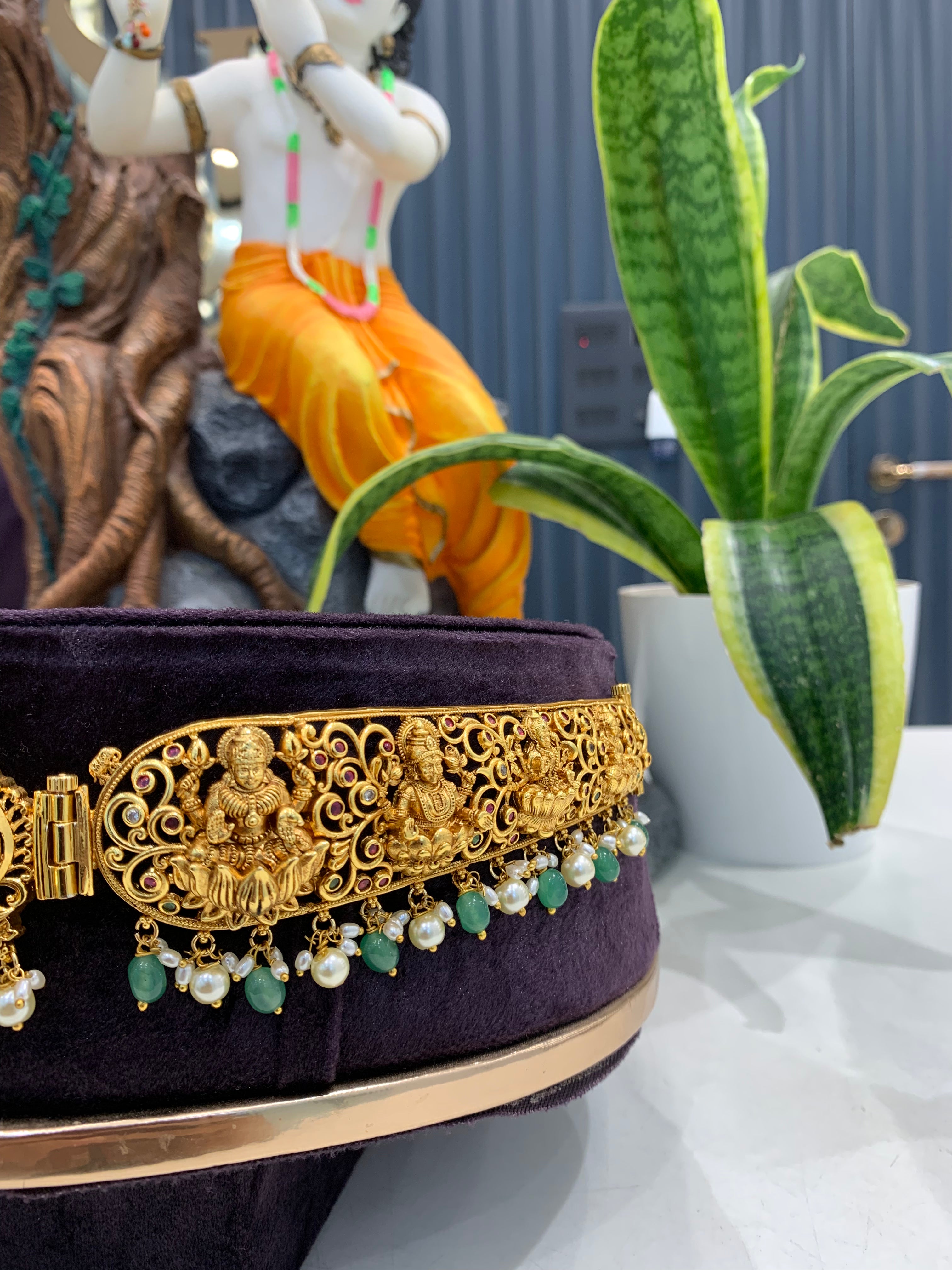 Beautiful pota stone & Lakshmi devi bits adult vaddanam with green beads finishing