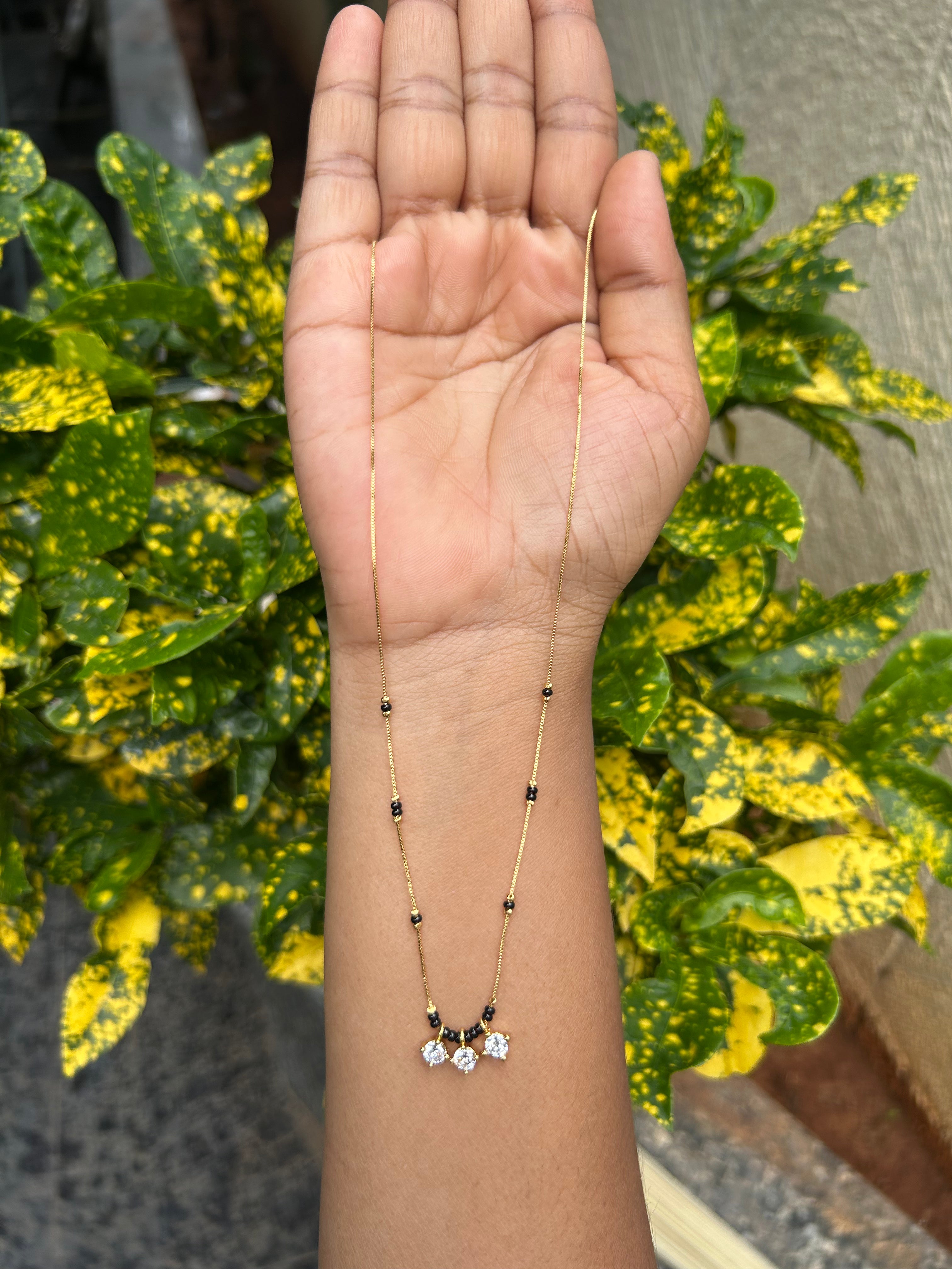 Beautiful simple blackbeads chain 18 inchs long