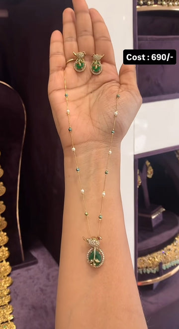 Beautiful Pendant with fancy chain 18 inchs