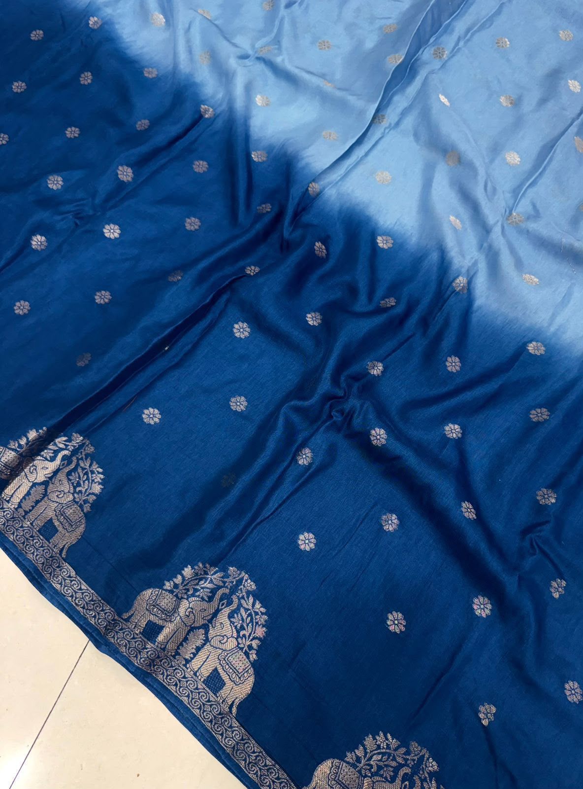 2D Muslin silk shaded saree