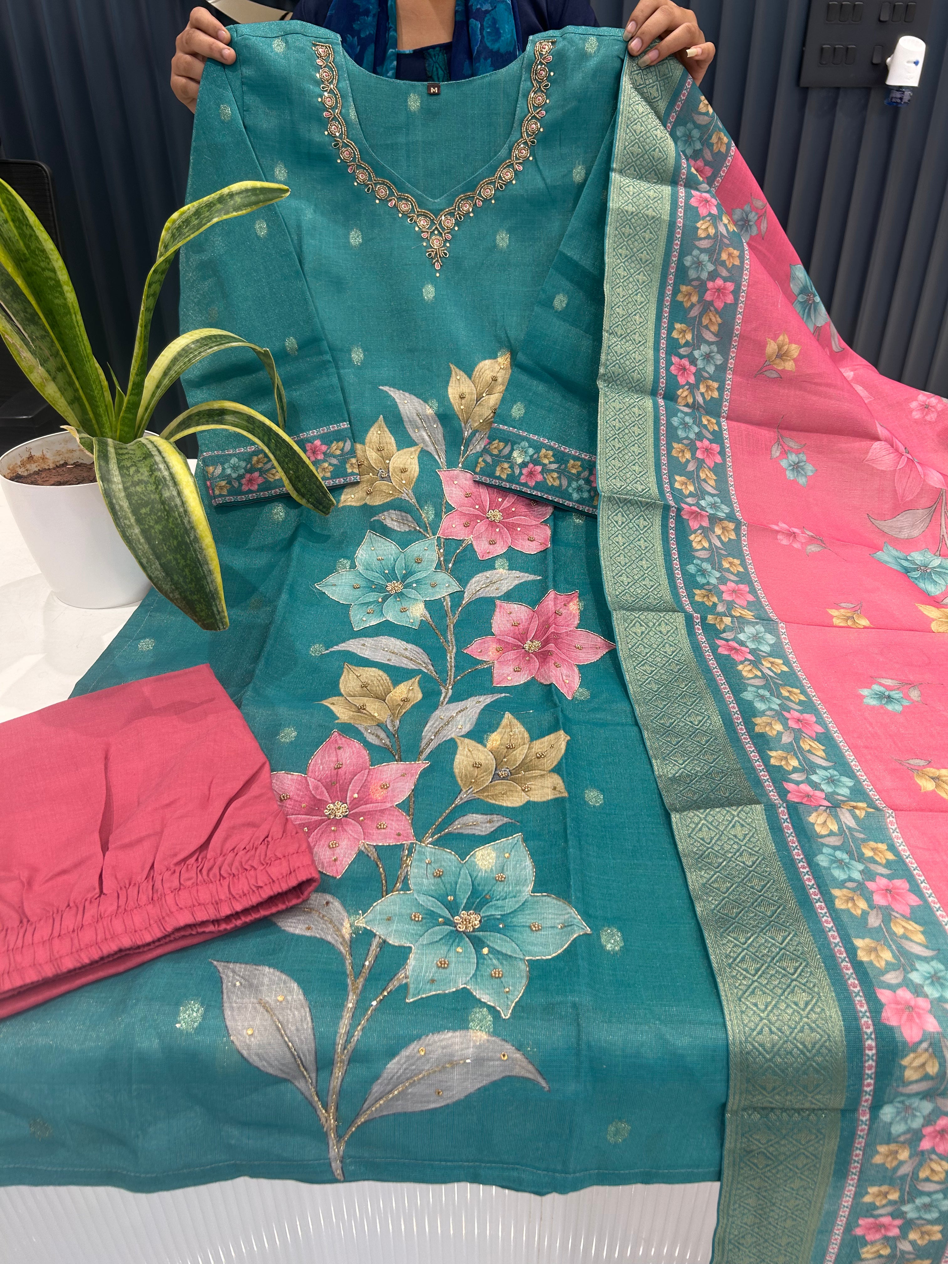 Banaras straight cut 3-piece set
