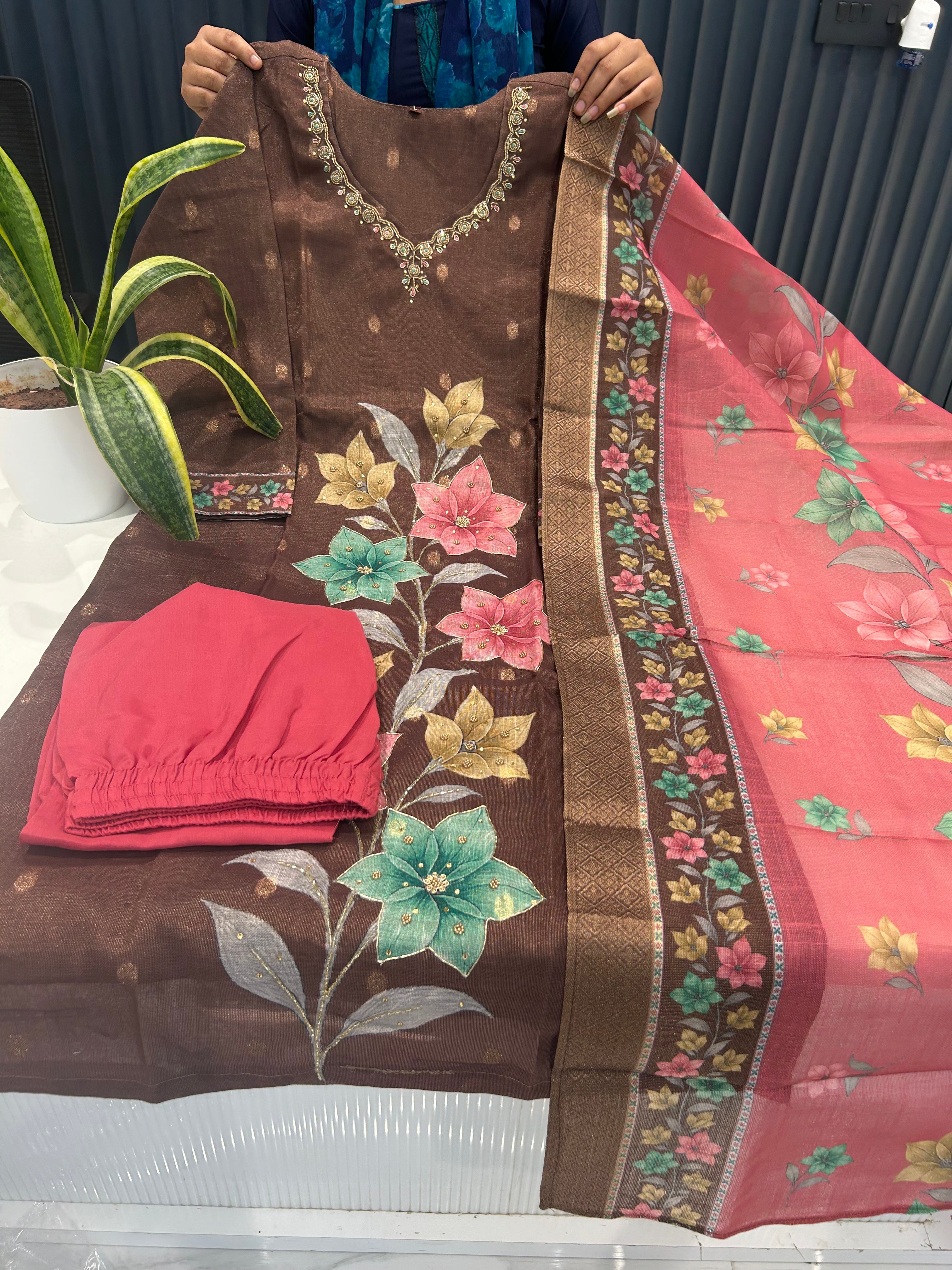 Banaras straight cut 3-piece set