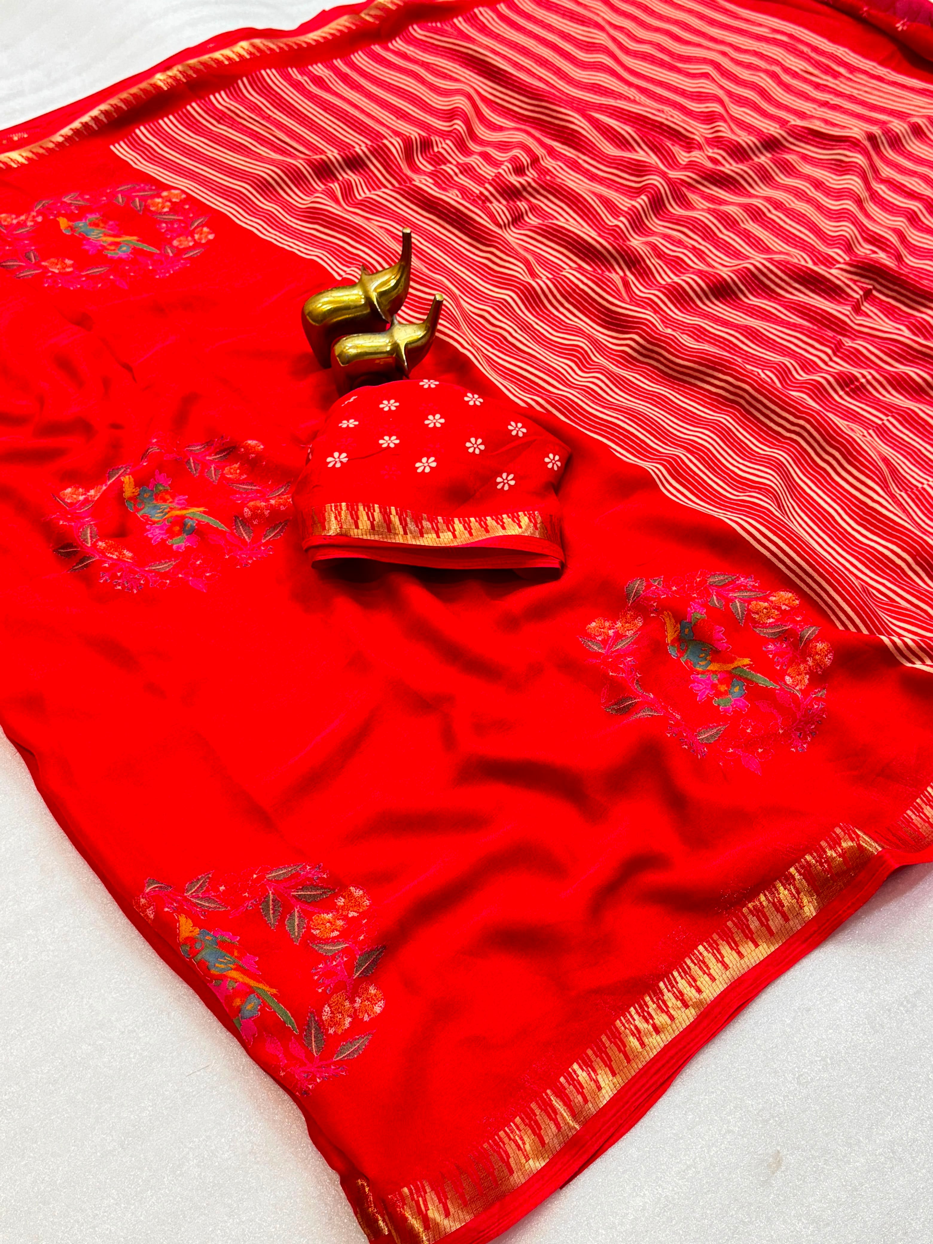 Moss pnachi print saree