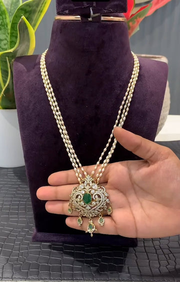 Beautiful Pearls chain with beautiful pendant