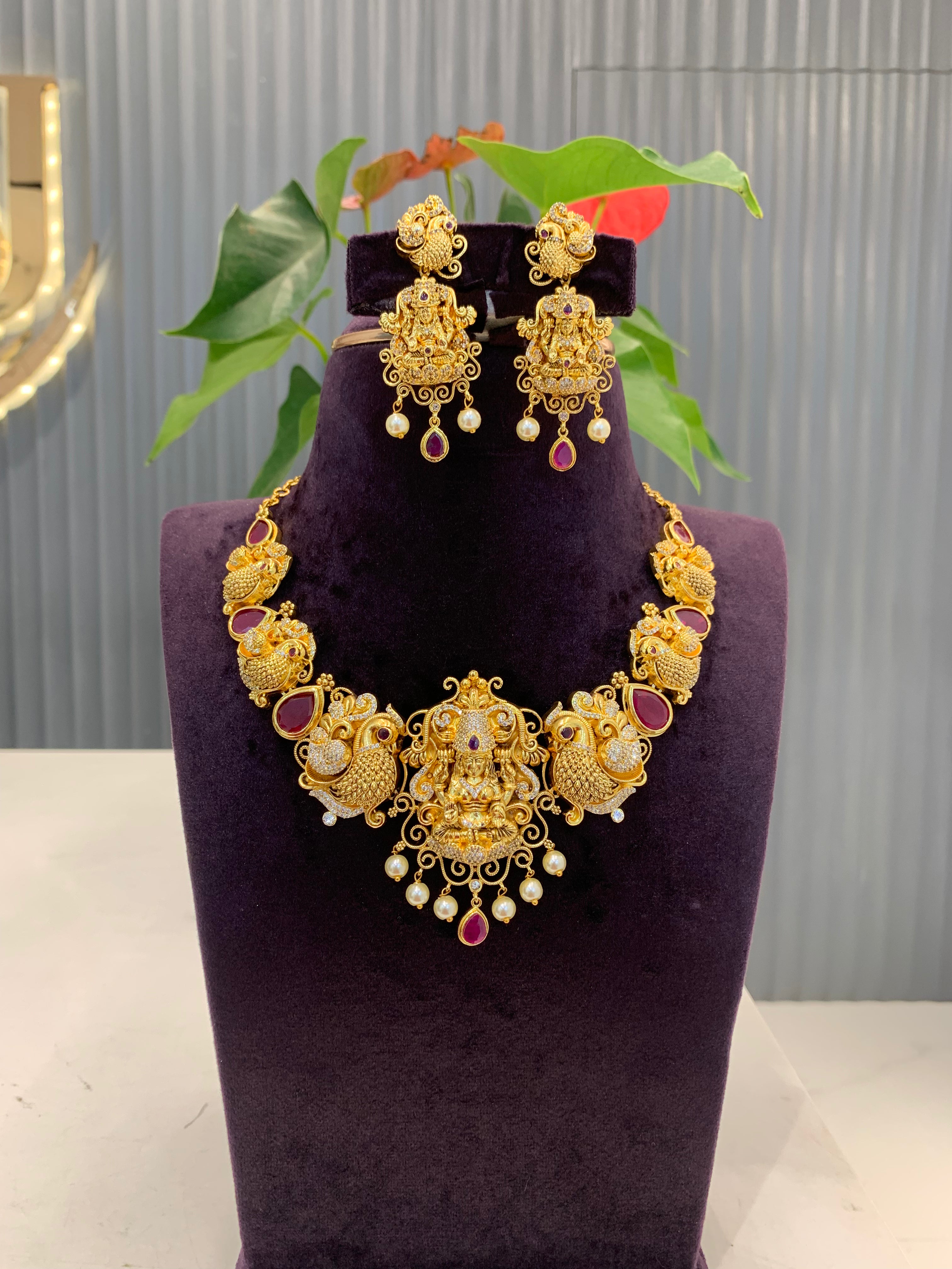 Beautiful nakshi model necklace with pushback earrings