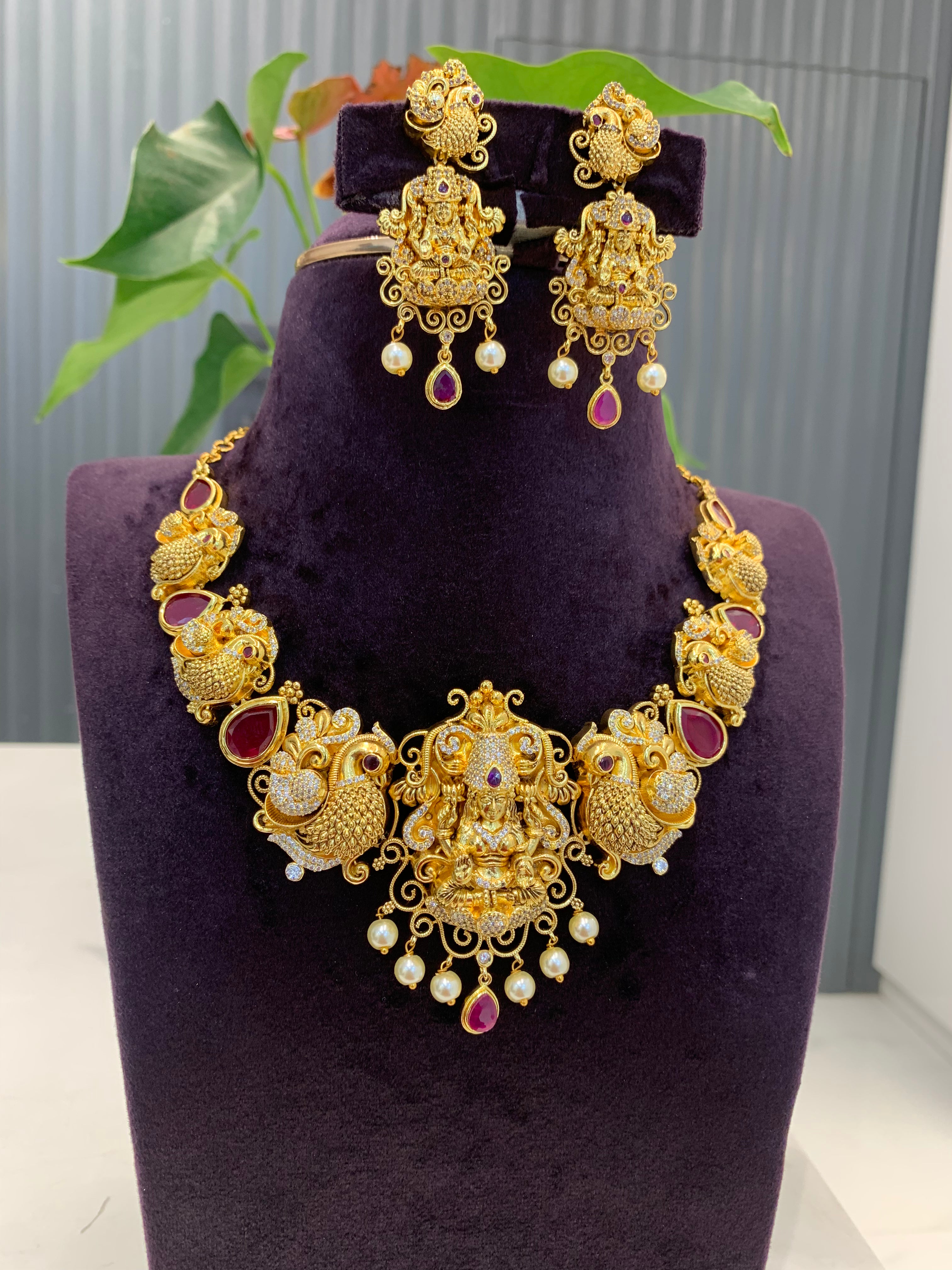 Beautiful nakshi model necklace with pushback earrings