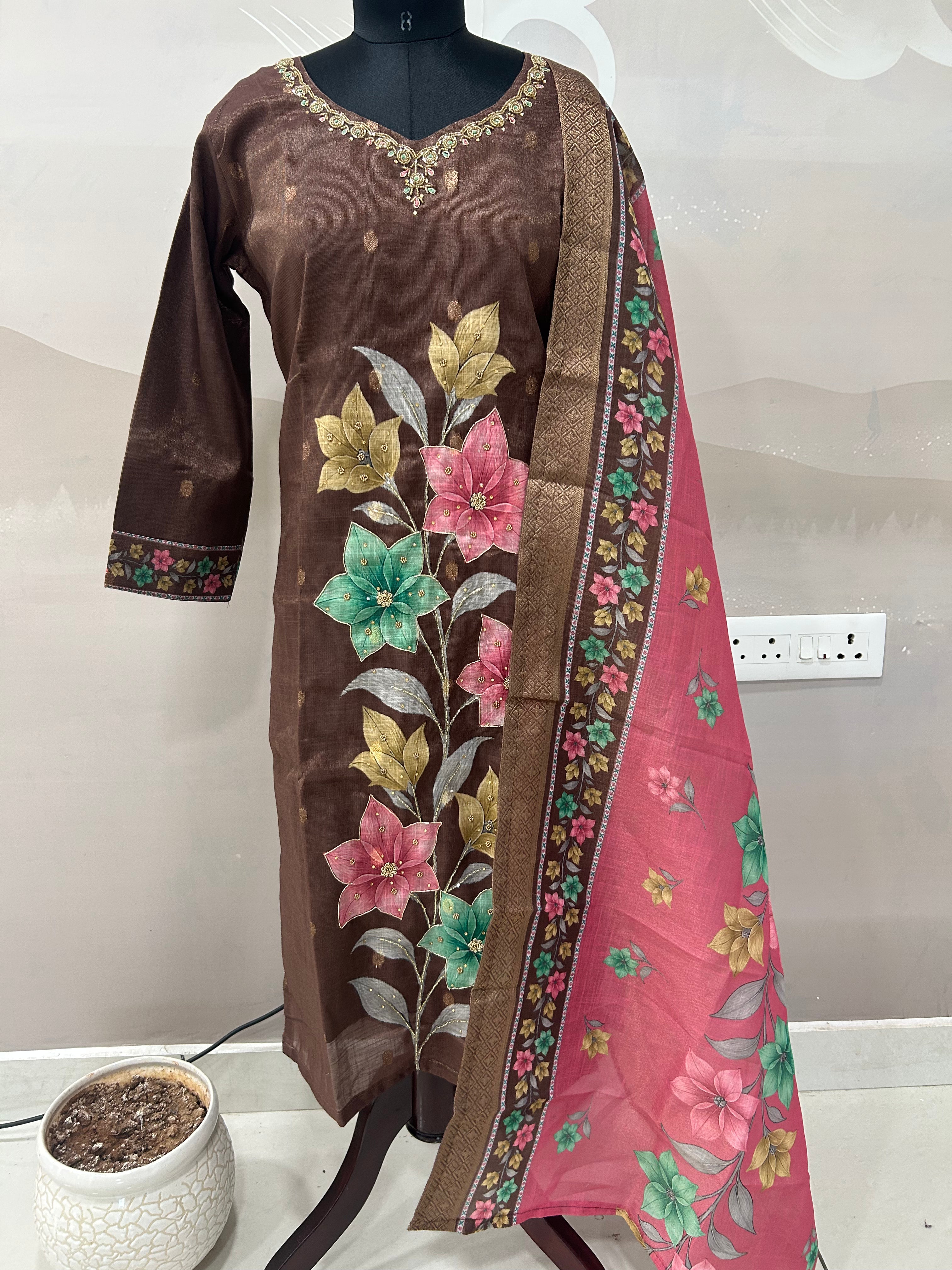 Banaras straight cut 3-piece set