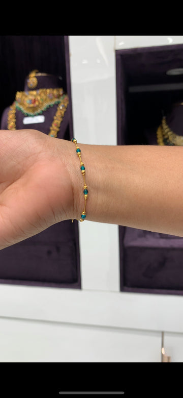 Beautiful green beads hand making bracelet