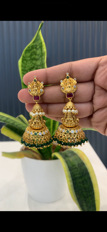 Beautiful Lakshmi devi jumkis with pushback