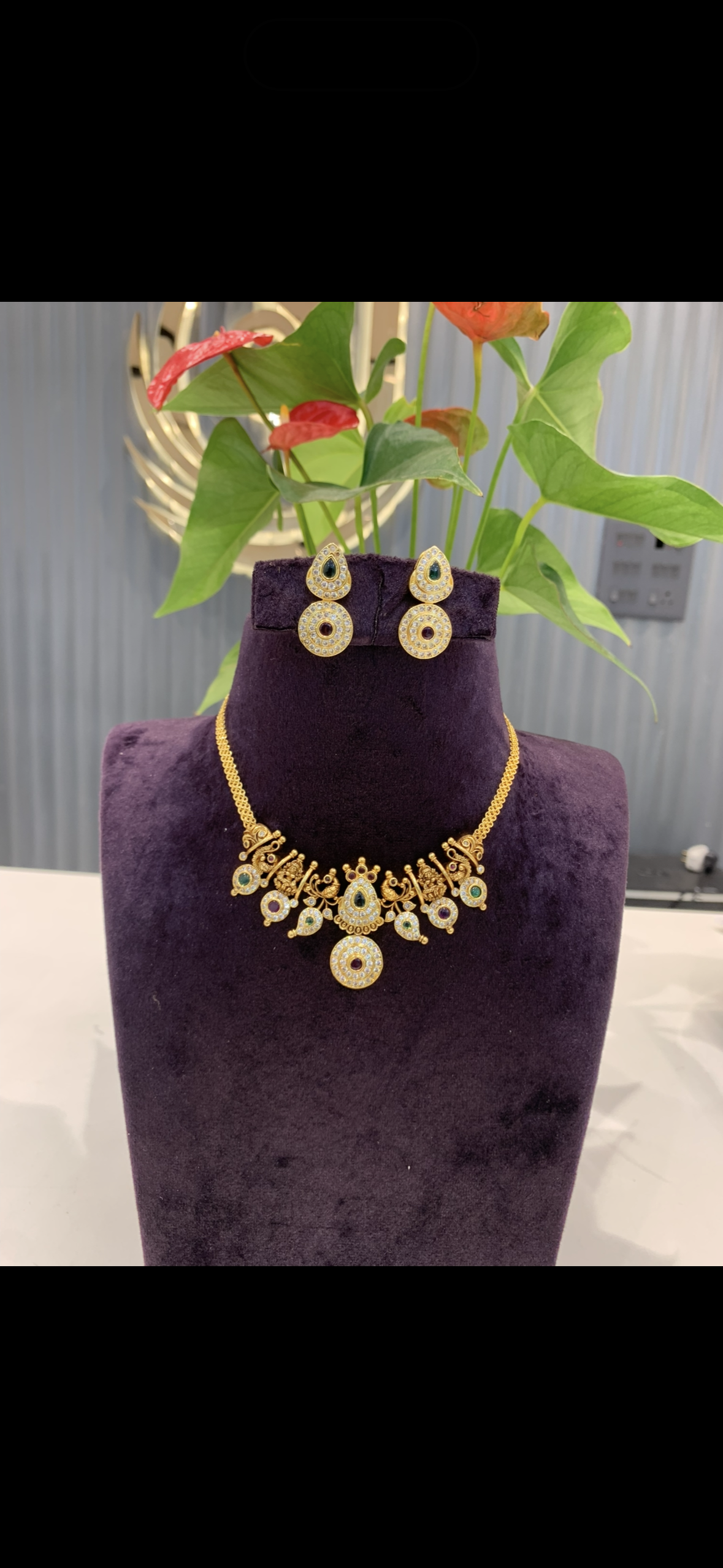 Beautiful nakshi nanpatti necklace