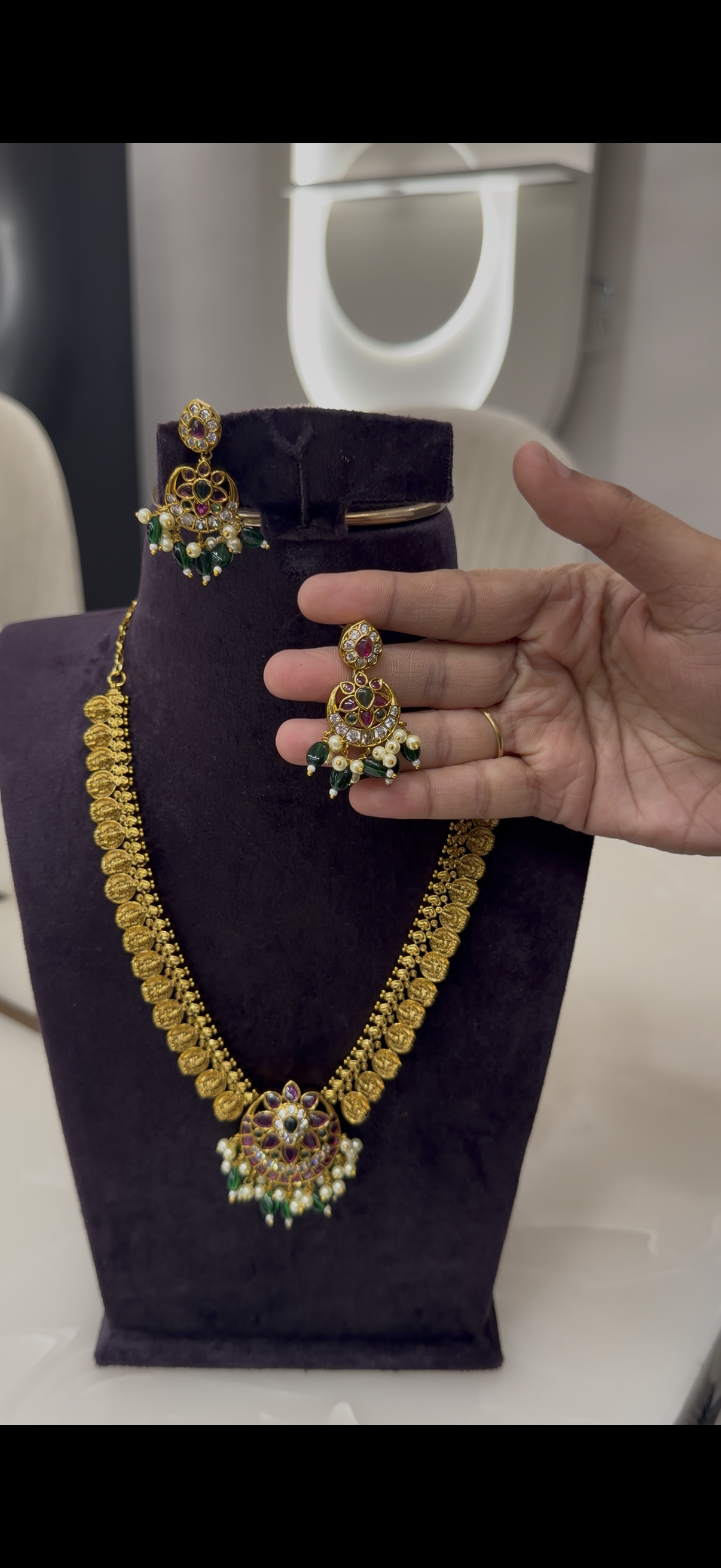 Beautiful pota stone pendant kasula haram with pushback earrings