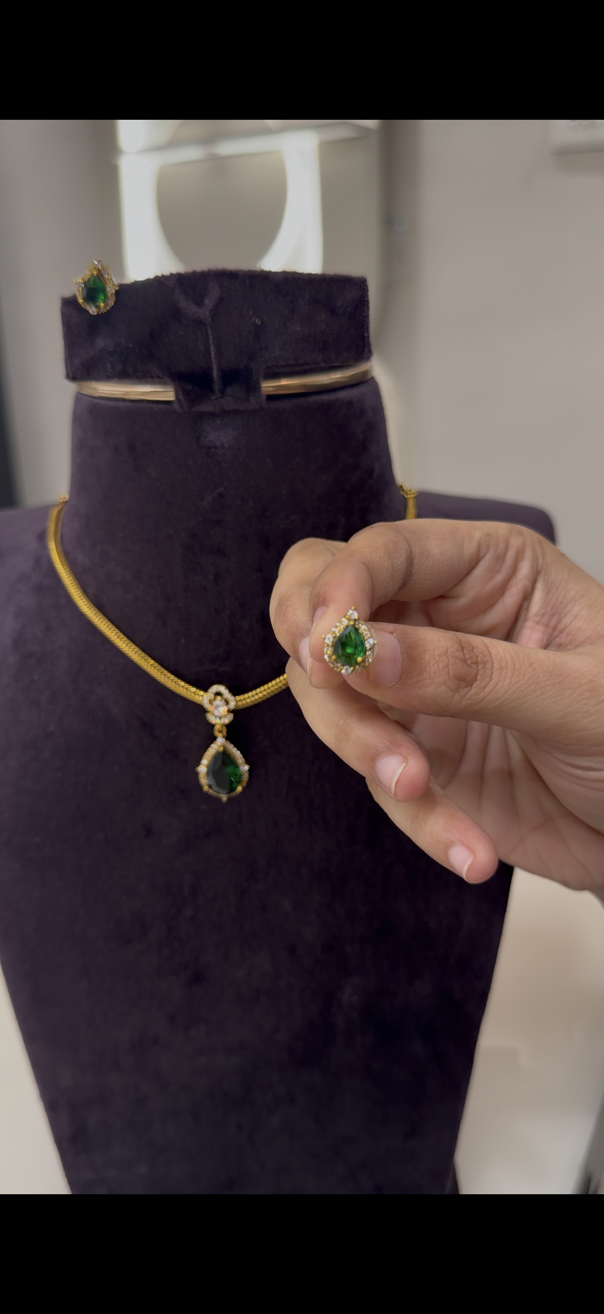Beautiful green stone nanpatti necklace with pushback earrings