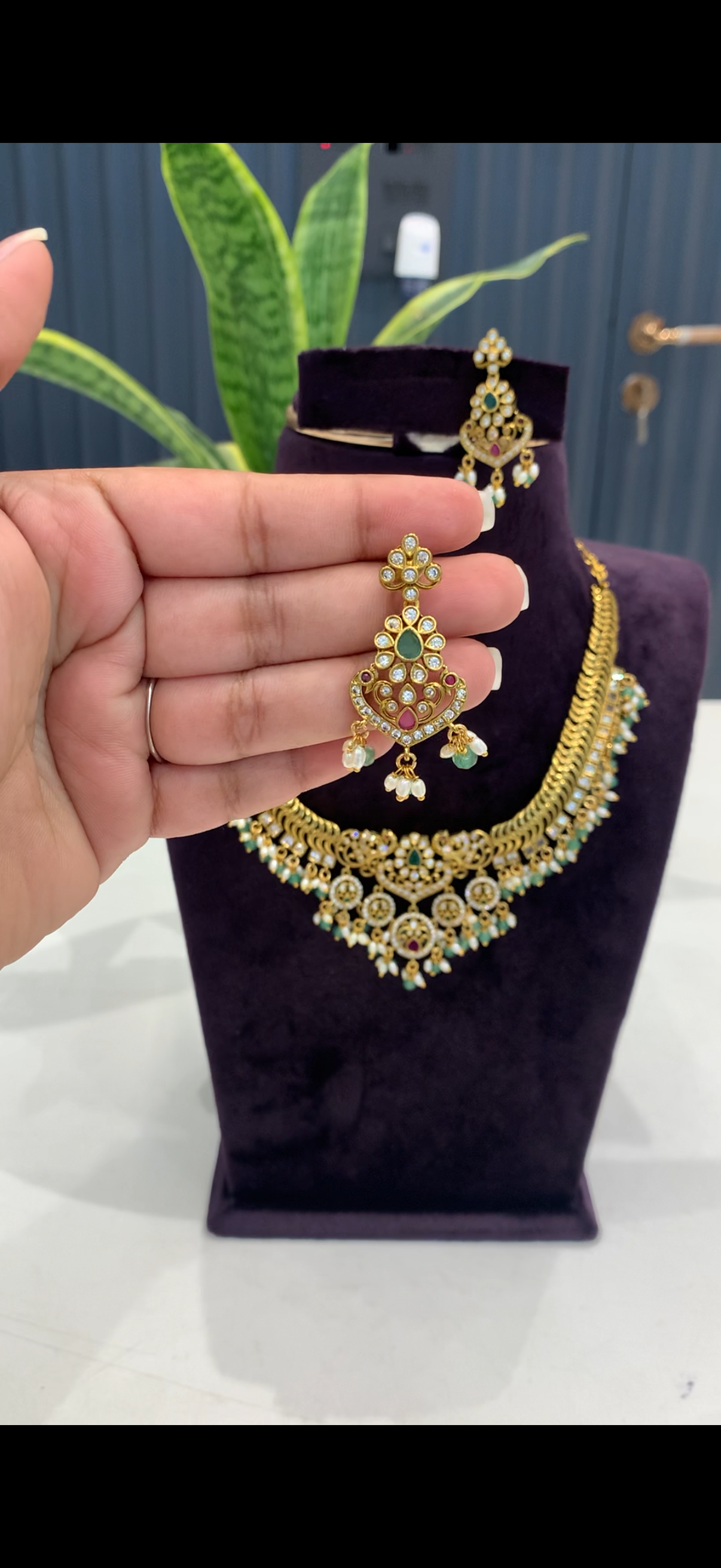 Beautiful jelebi necklace set with pushback earrings
