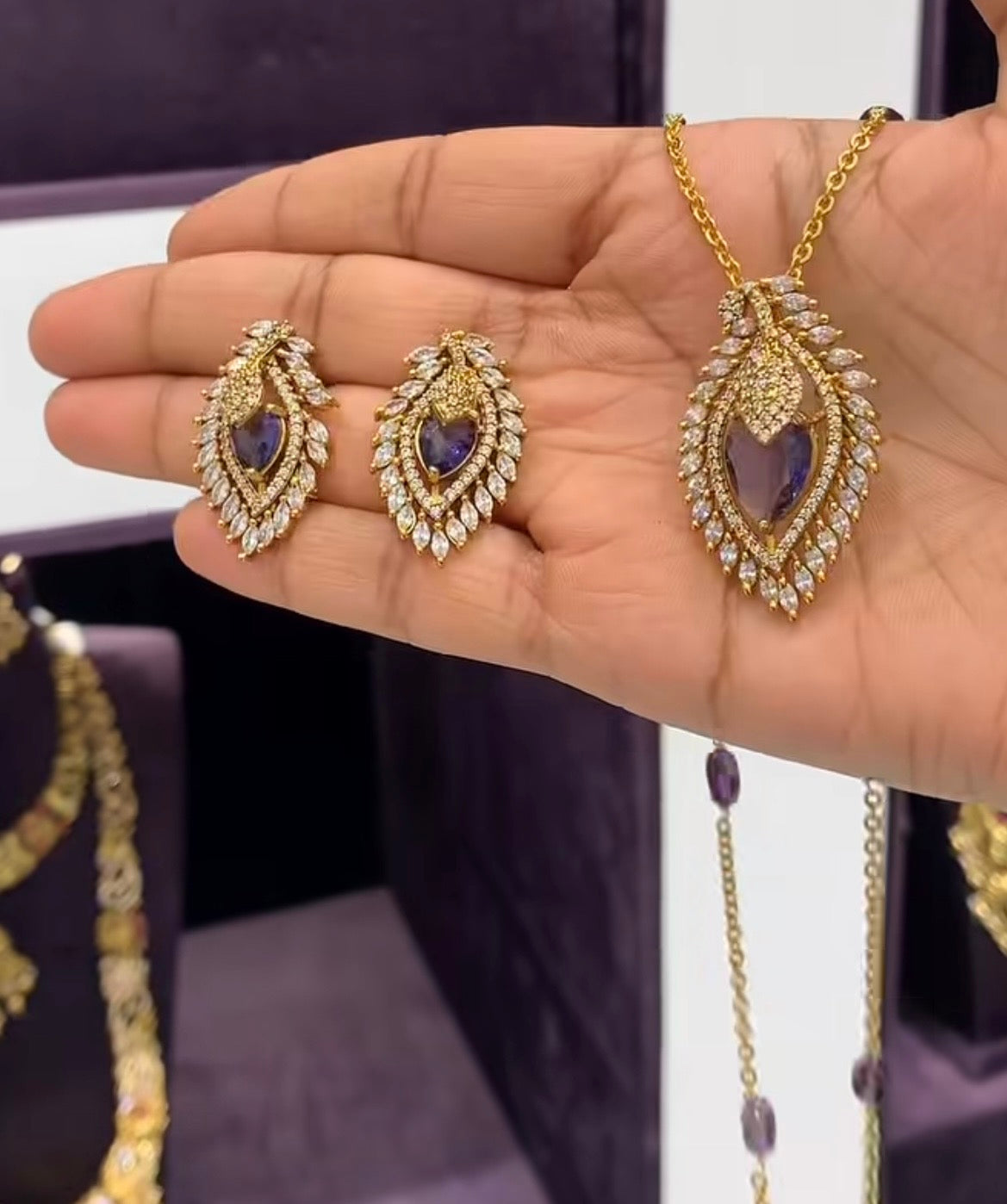 Beautiful White stone pendant set with beads and Chandraharam handmaking chain 18 inchs long