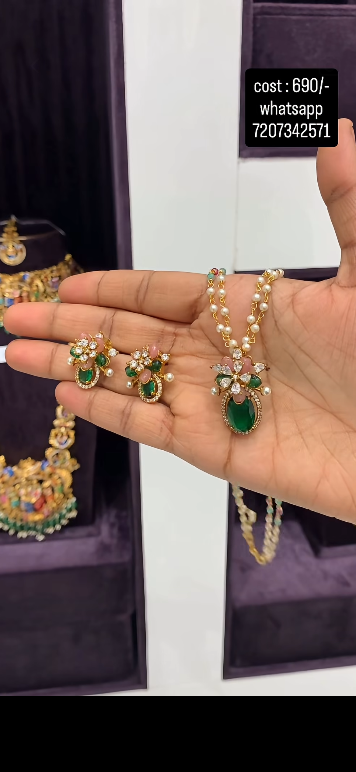 Beautiful CZ stone pendant set with handmaking pearls chain 18 inchs