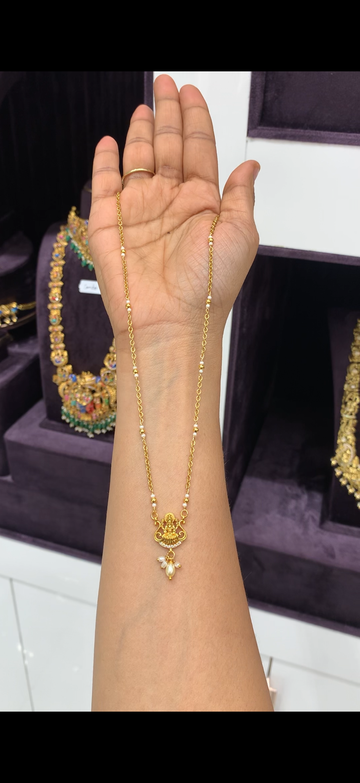 Beautiful cute Lakshmi devi pendant with handmaking Chandraharam chain 18 inchs long