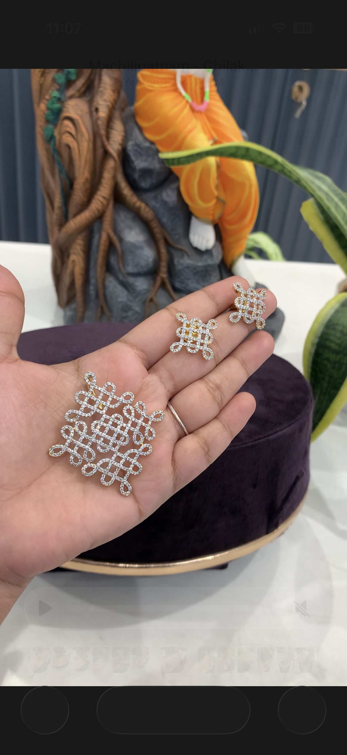 Beautiful muggu design pendant with pushback earrings