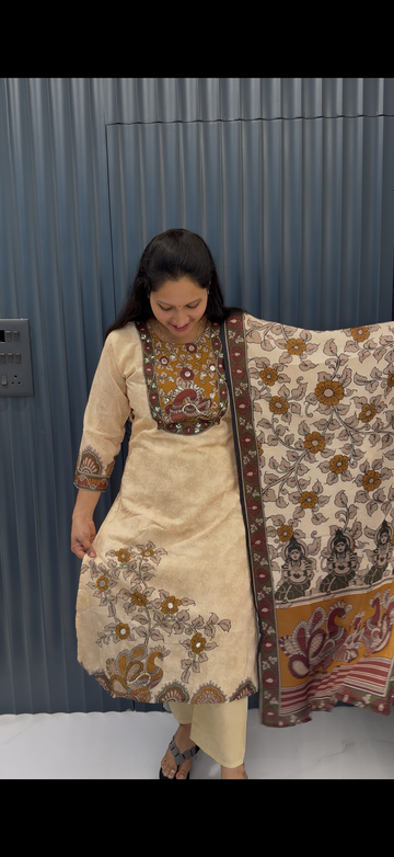 Dola silk straight cut 3-piece set