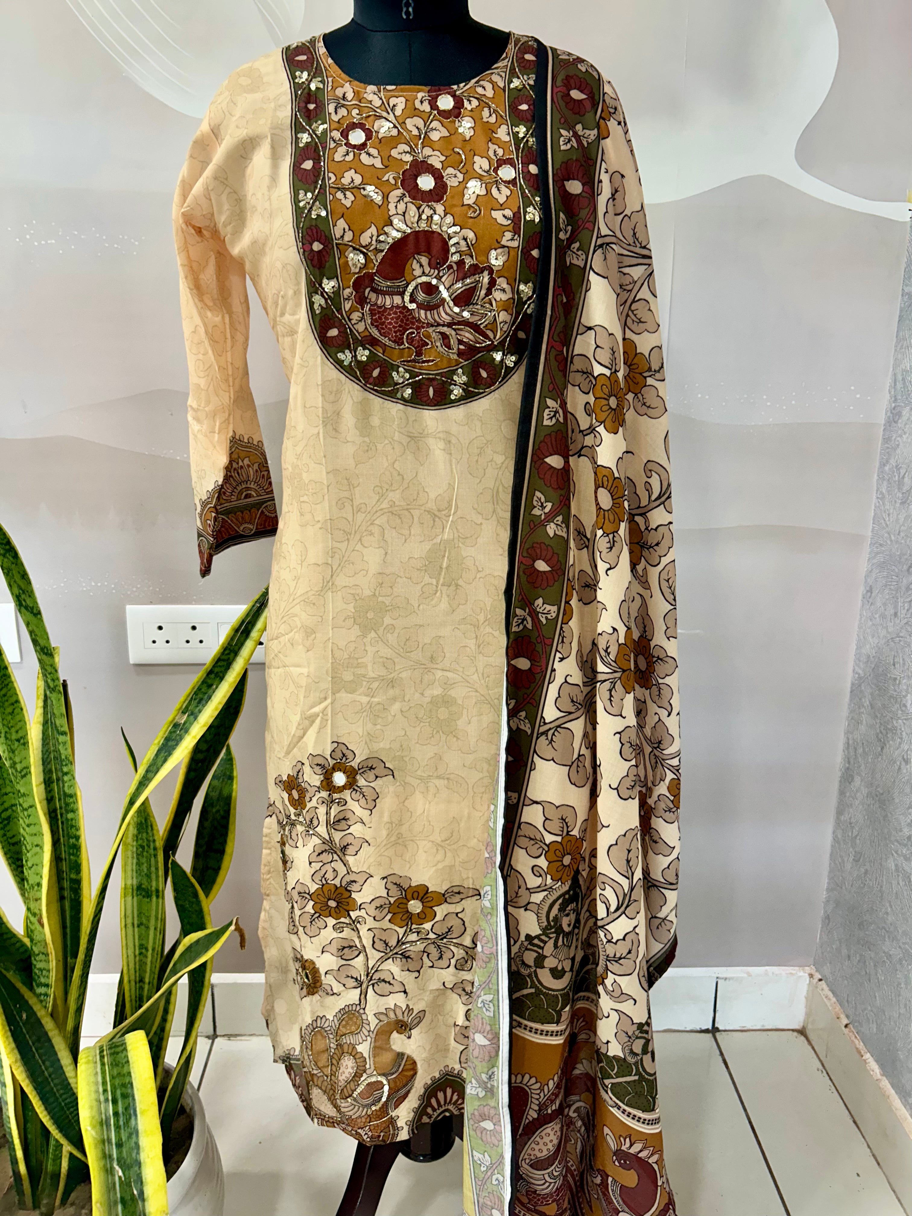 Dola silk straight cut 3-piece set