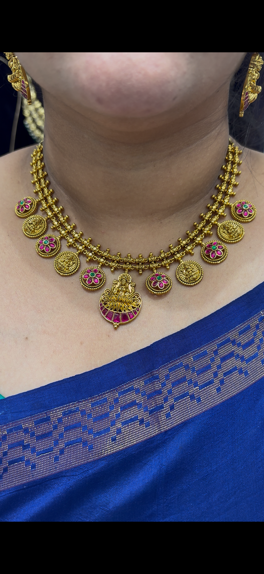 Beautiful Jadav stone kasulu model necklace with pushback earrings